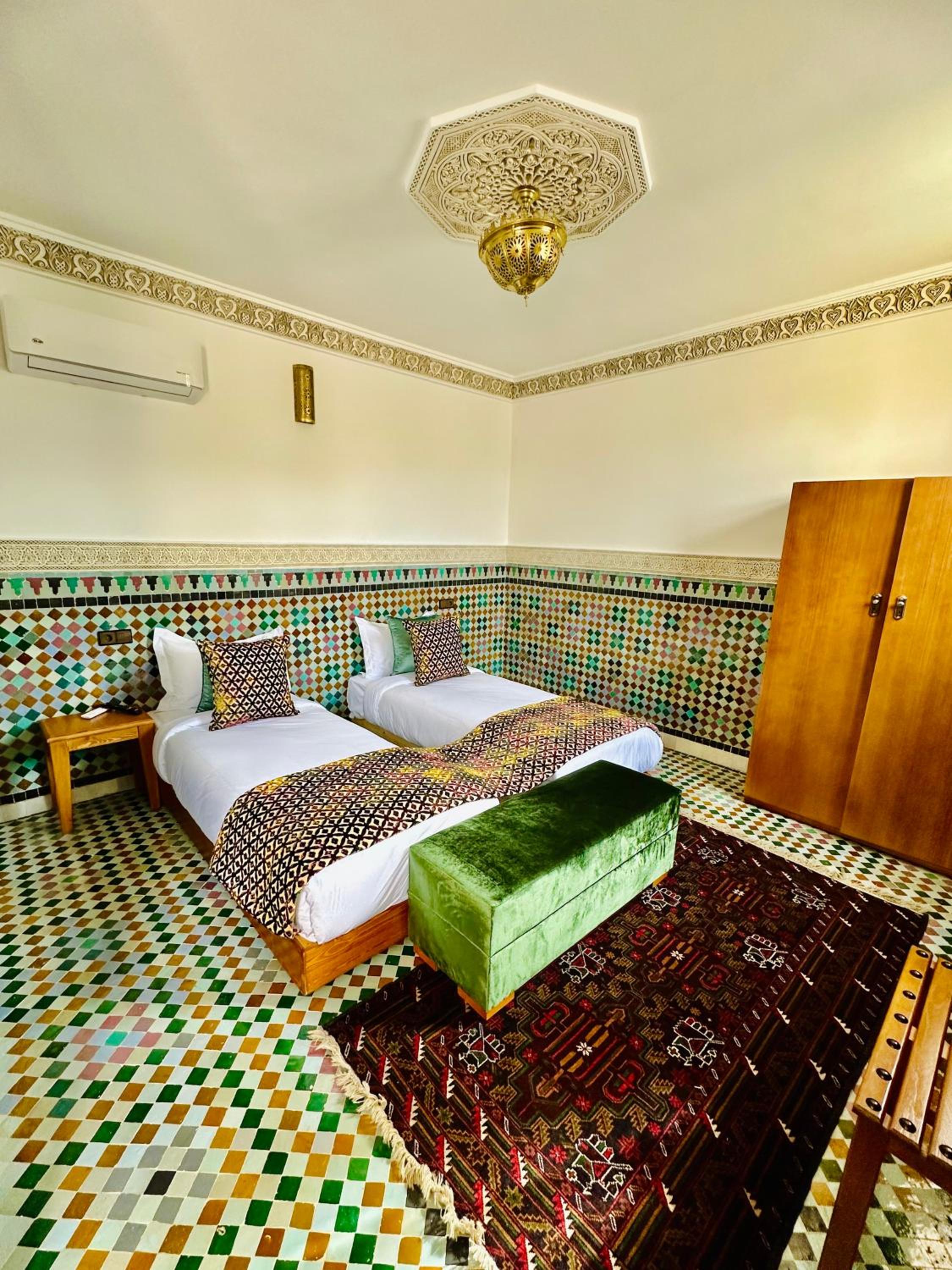 Deluxe Double or Twin Room - Photo 5