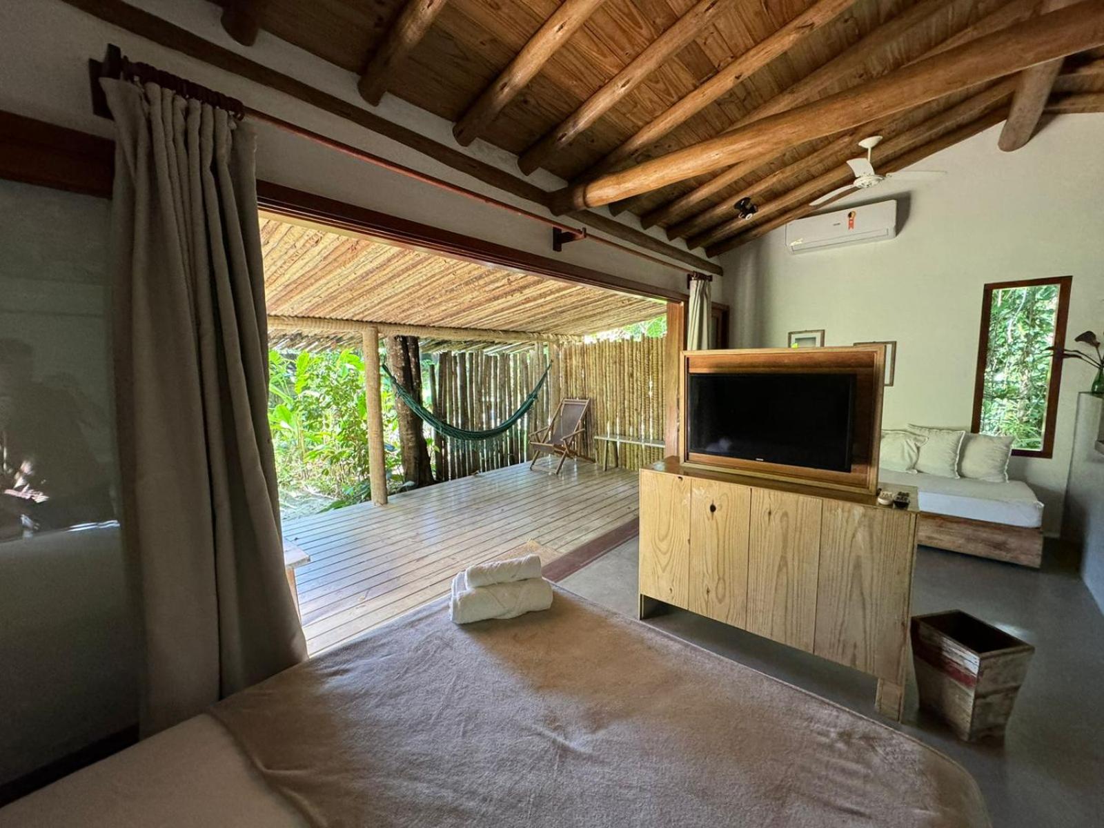 Bungalow with Garden View