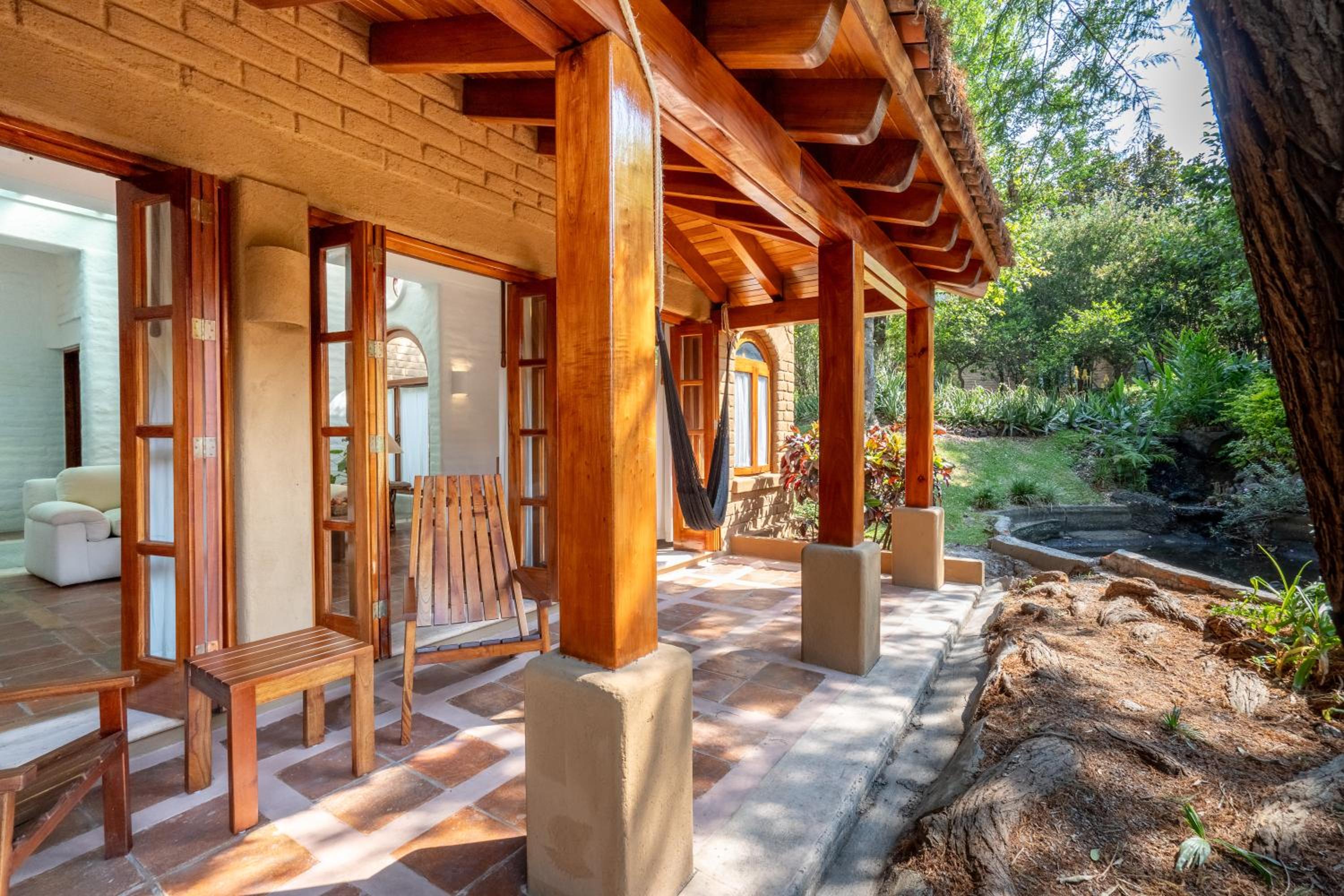 Villa - Photo 3