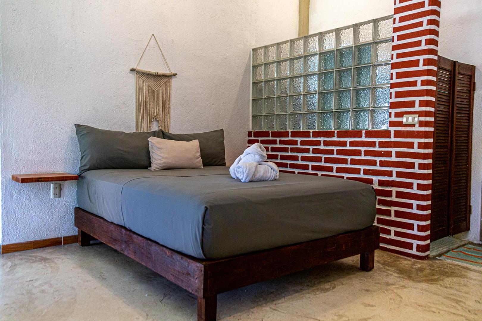 Triple room with fan