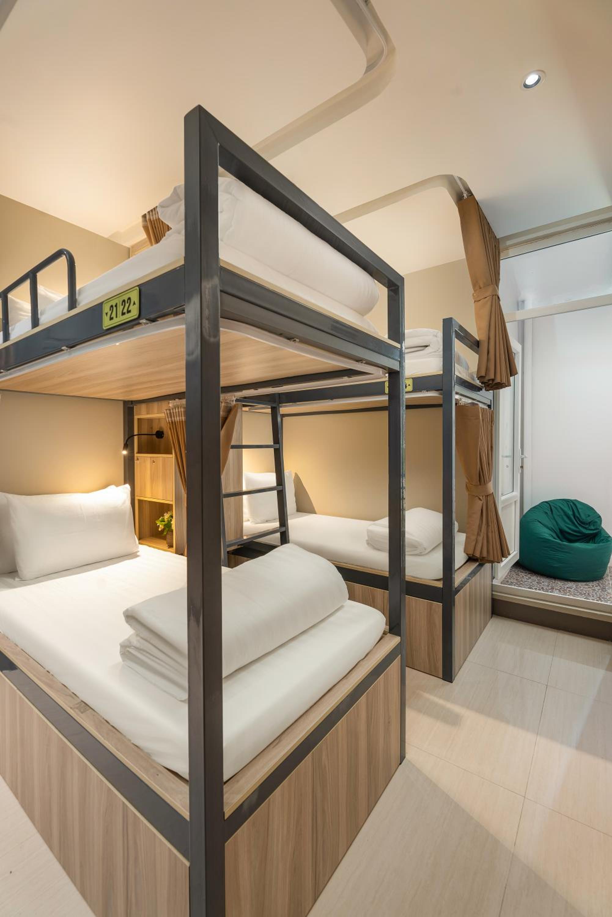 Bed in 4-Bed Mixed Dormitory Room photo 1