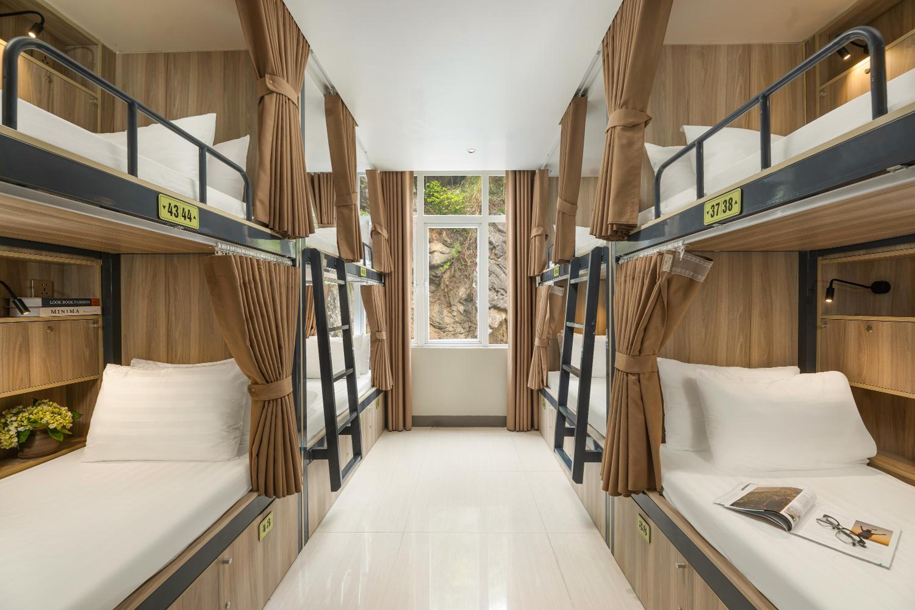 Bed in 8-Bed Mixed Dormitory Room photo 2