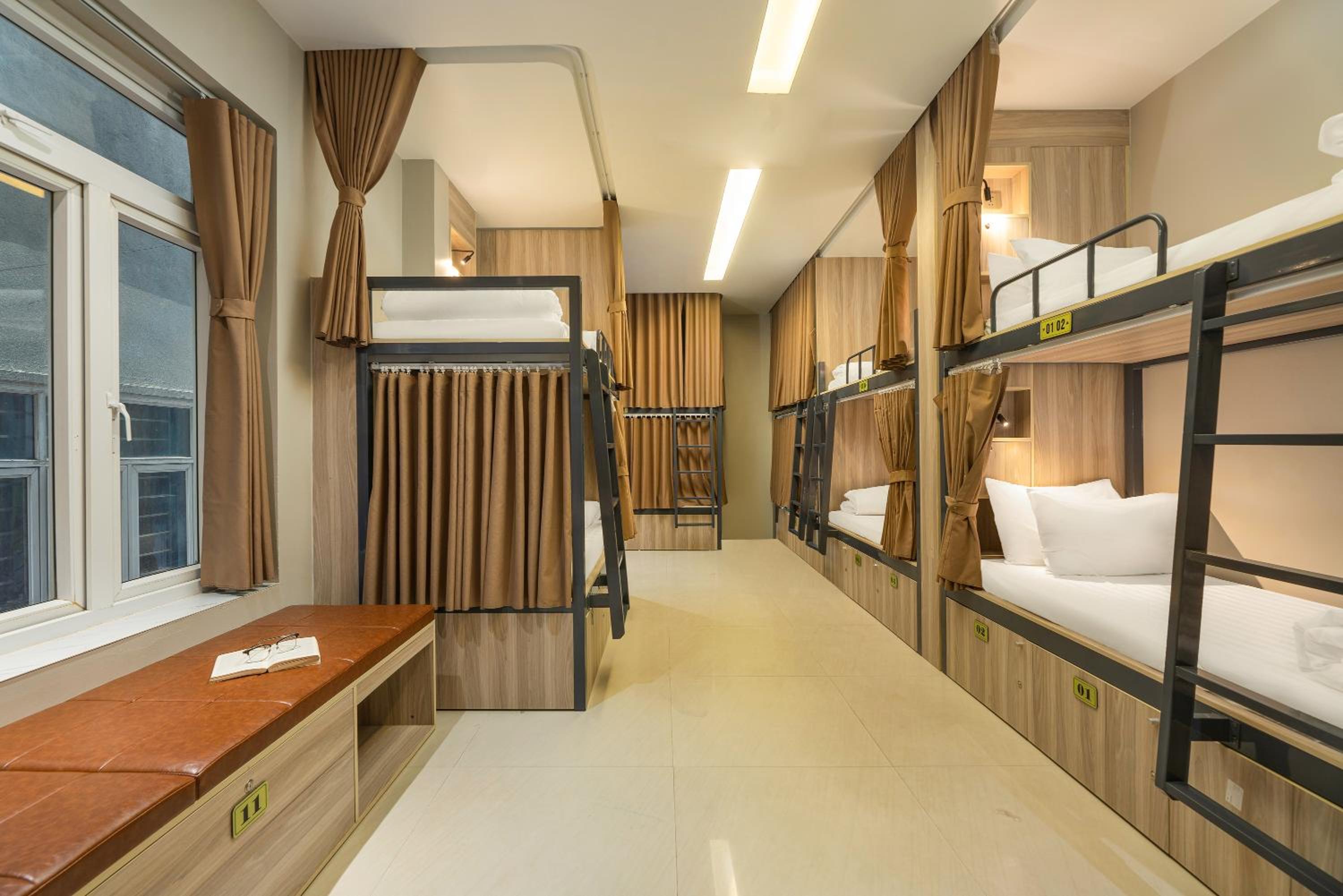 Bed in 12-Bed Mixed Dormitory Room photo 2