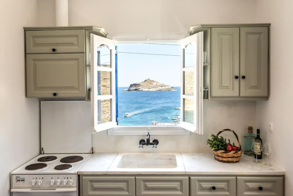 Three-Bedroom Premium Apartment with Balcony photo 3