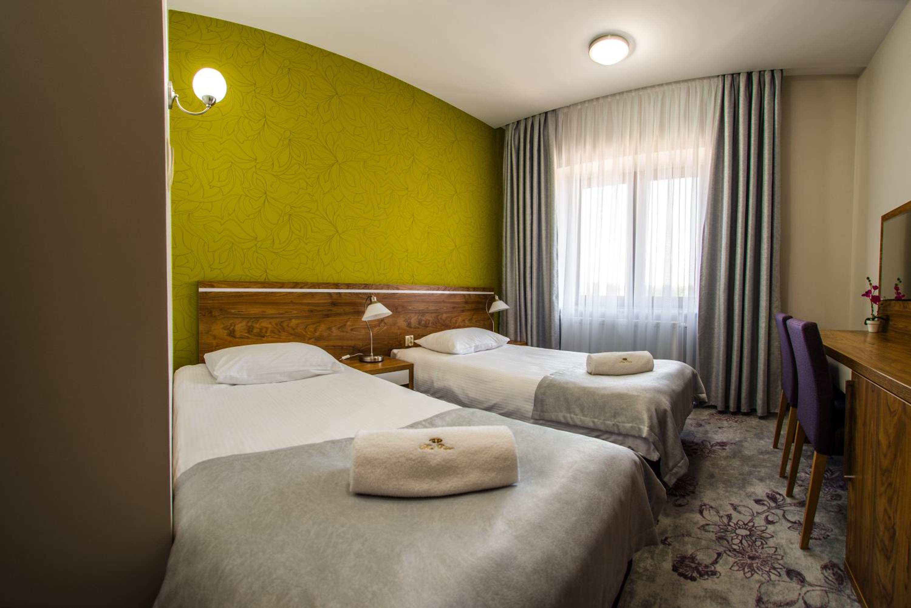 Deluxe Twin Room - Photo 5
