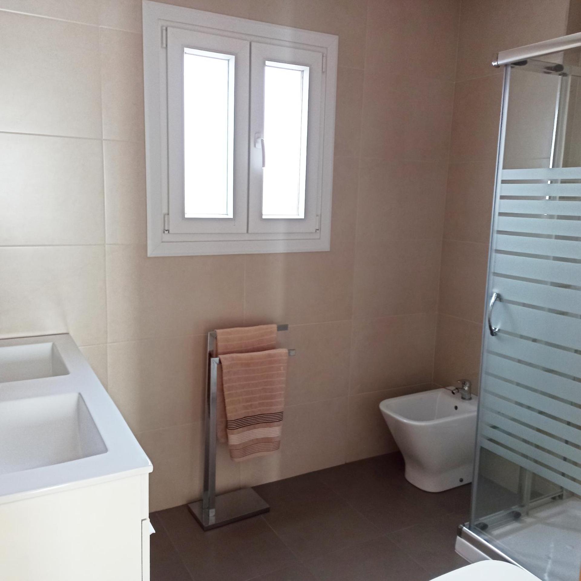Three-Bedroom House photo 3