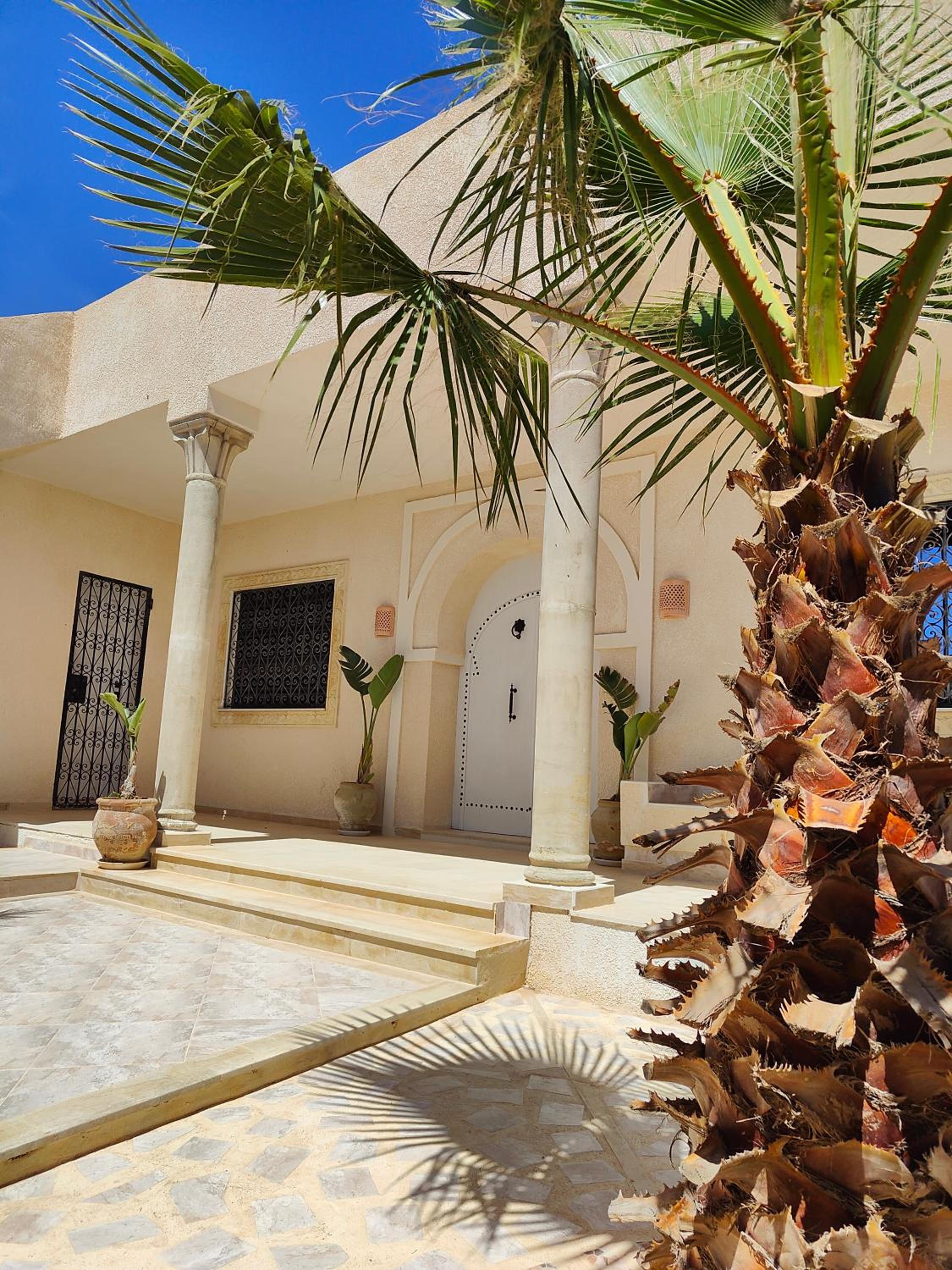 Three-Bedroom Villa photo 1