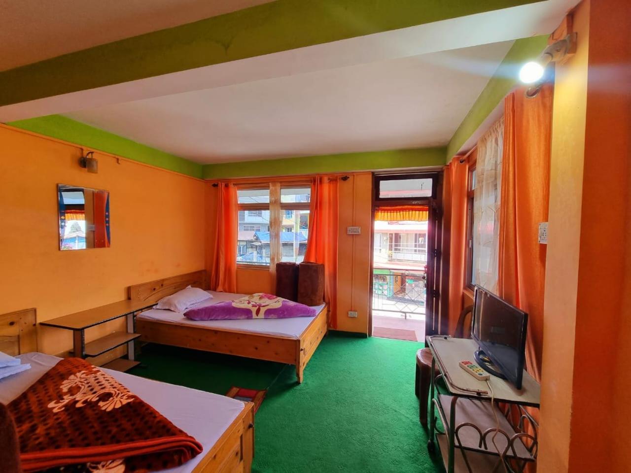 Deluxe Double or Twin Room with Balcony photo 1