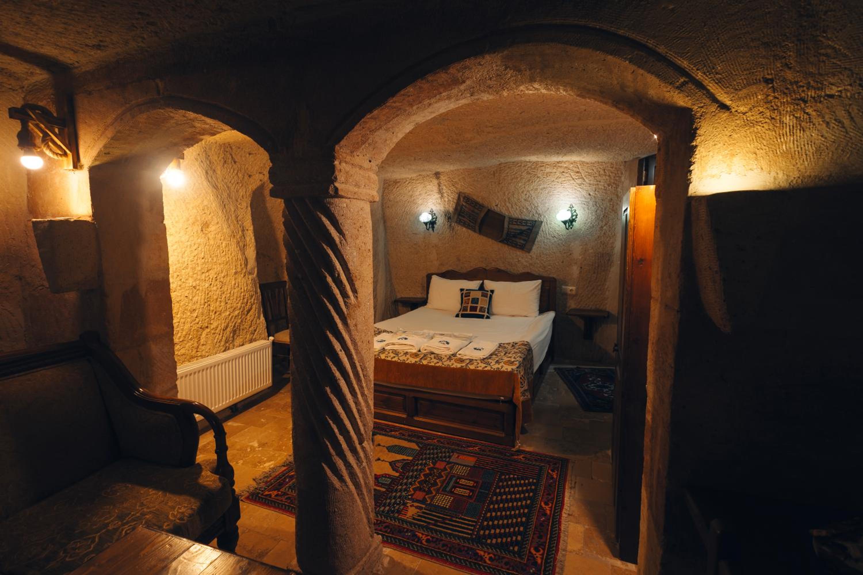 Family Cave Suite photo 1
