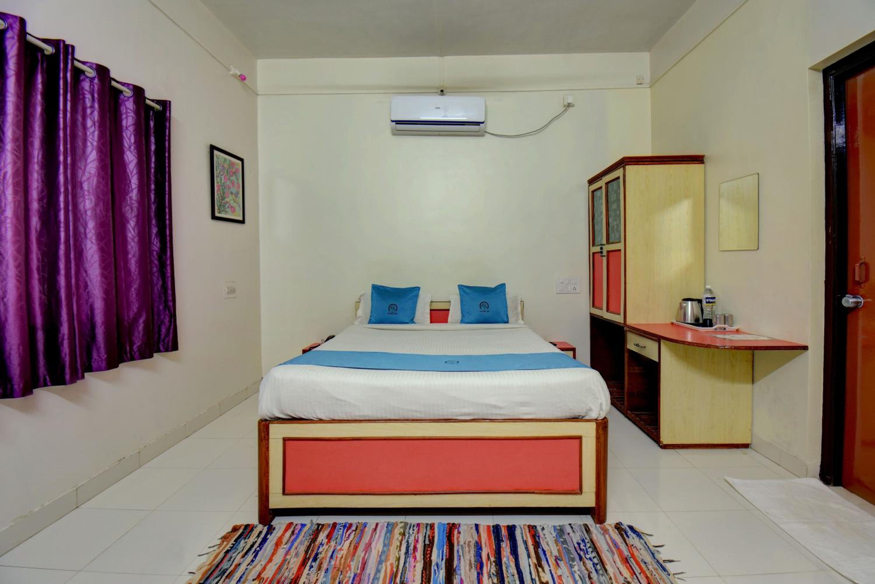 Double Room with Private Bathroom photo 2
