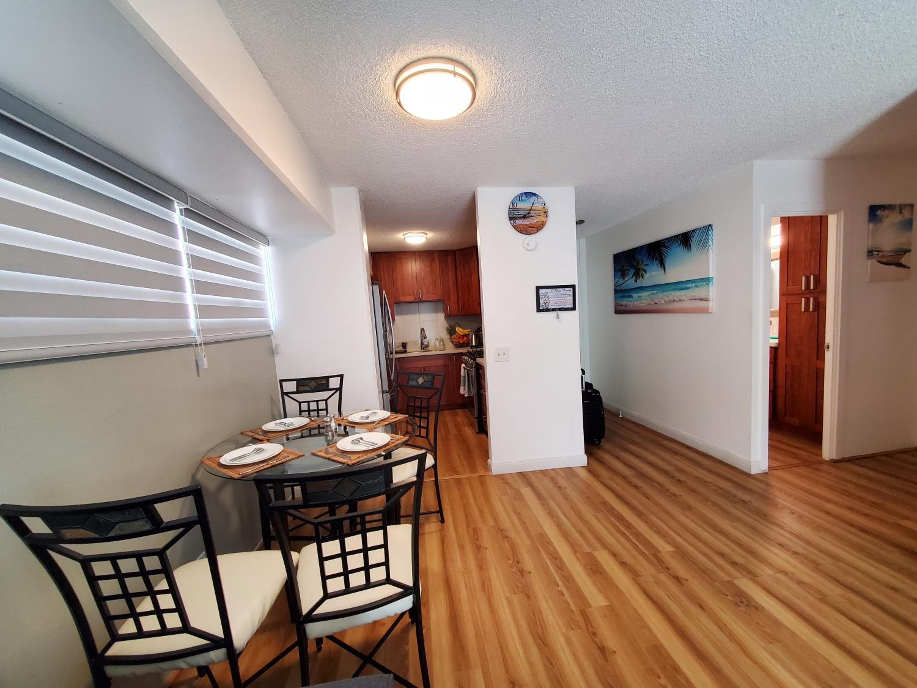 Cozy 2beds,2baths, free parking at Waikiki Beach: Two-Bedroom Apartment photo