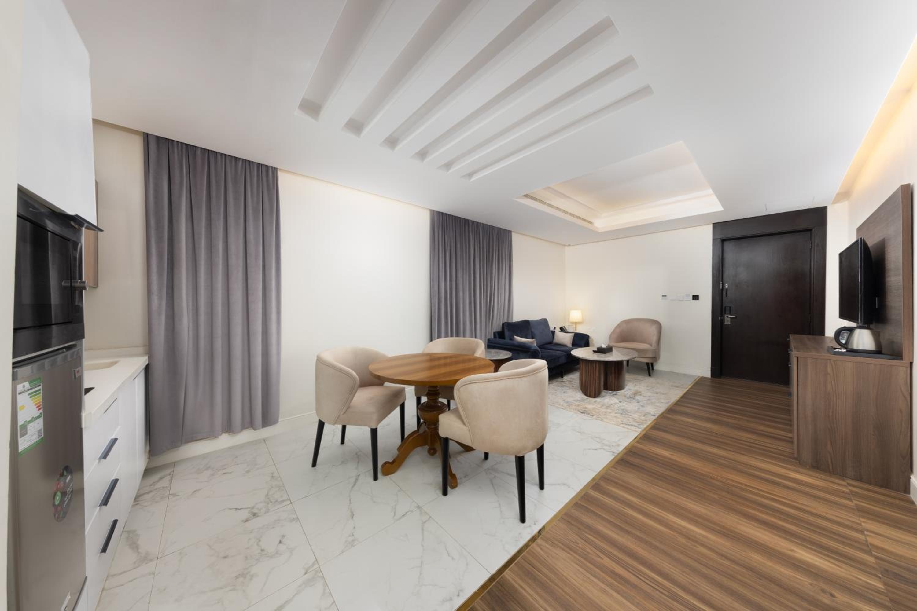Executive Suite photo 1