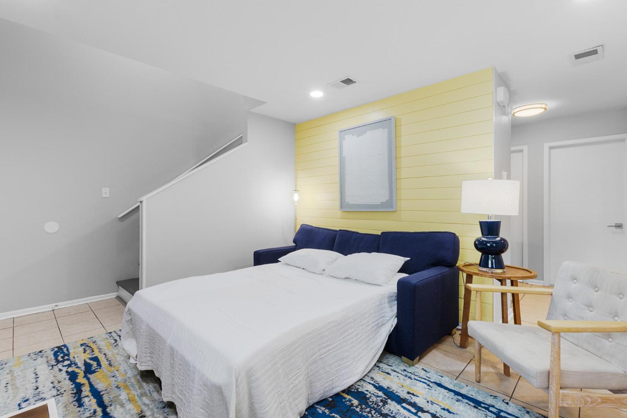 Three-Bedroom Apartment photo 1