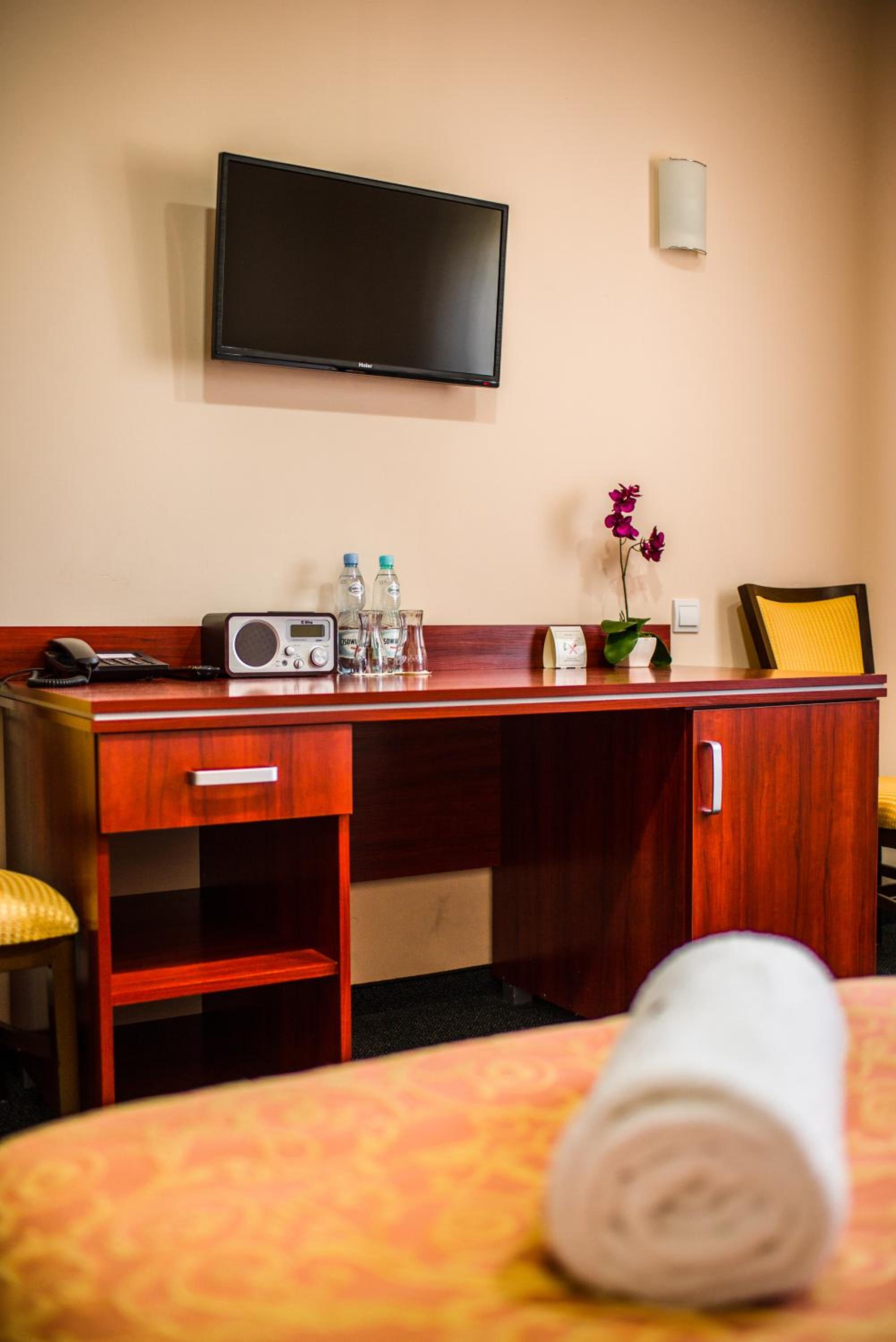Twin Room - Photo 1