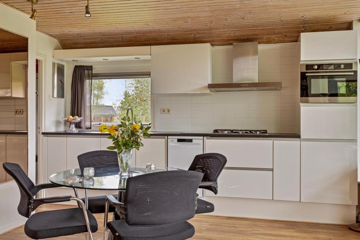 Three-Bedroom Vacation Home  photo 3