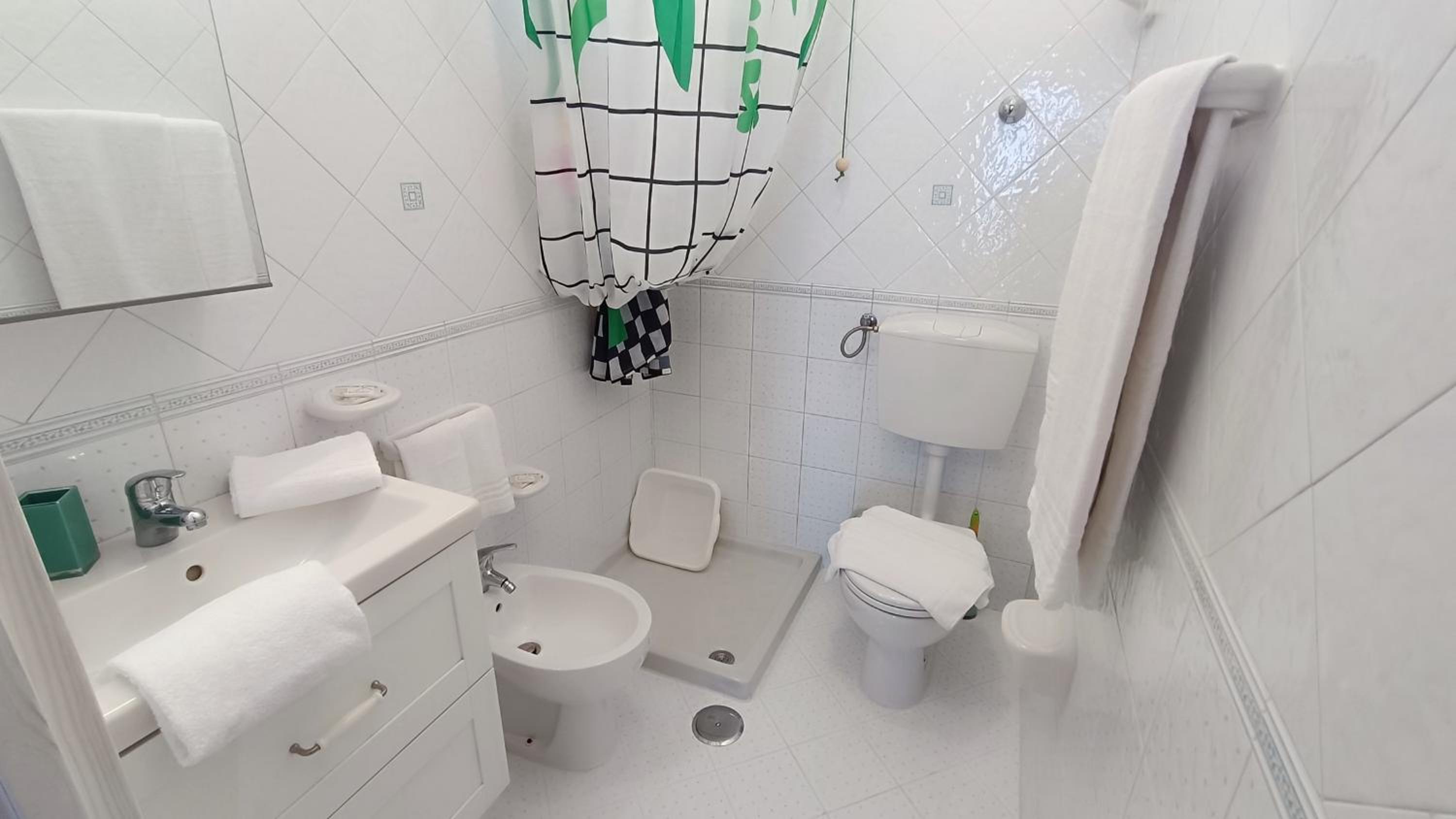 Apartment with Sea View - Photo 18