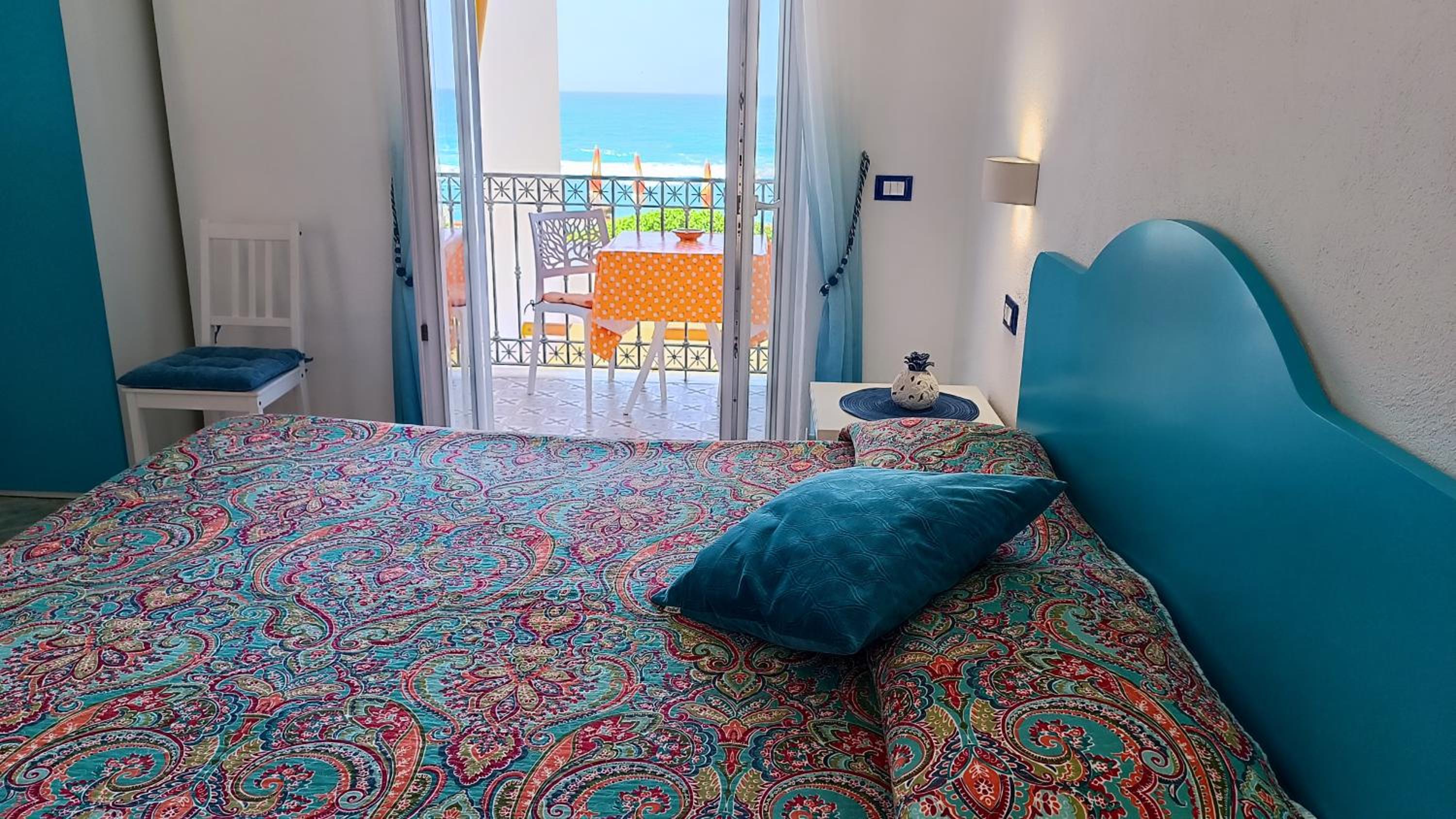 Apartment with Sea View - Photo 13