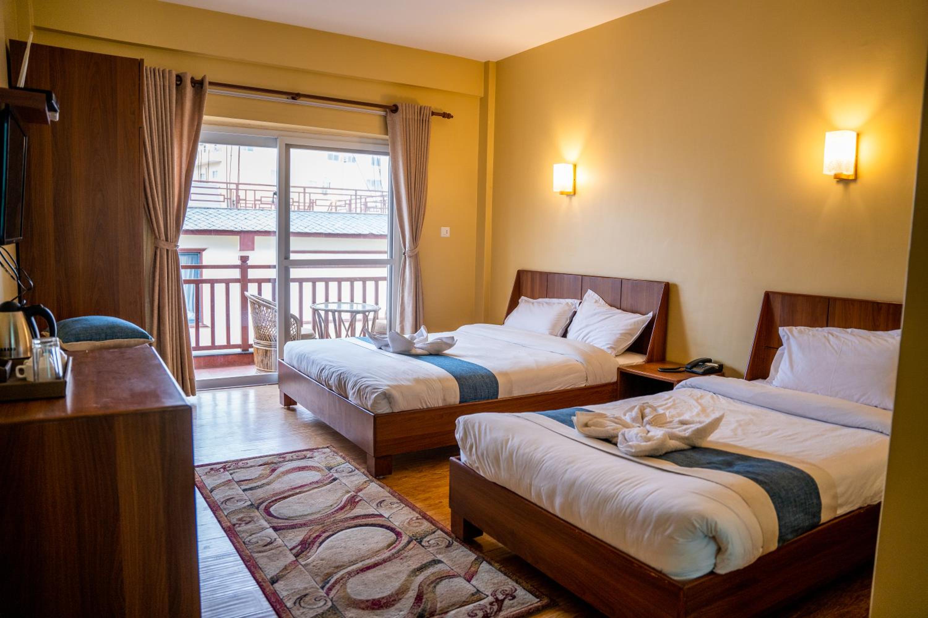 Deluxe Family Room