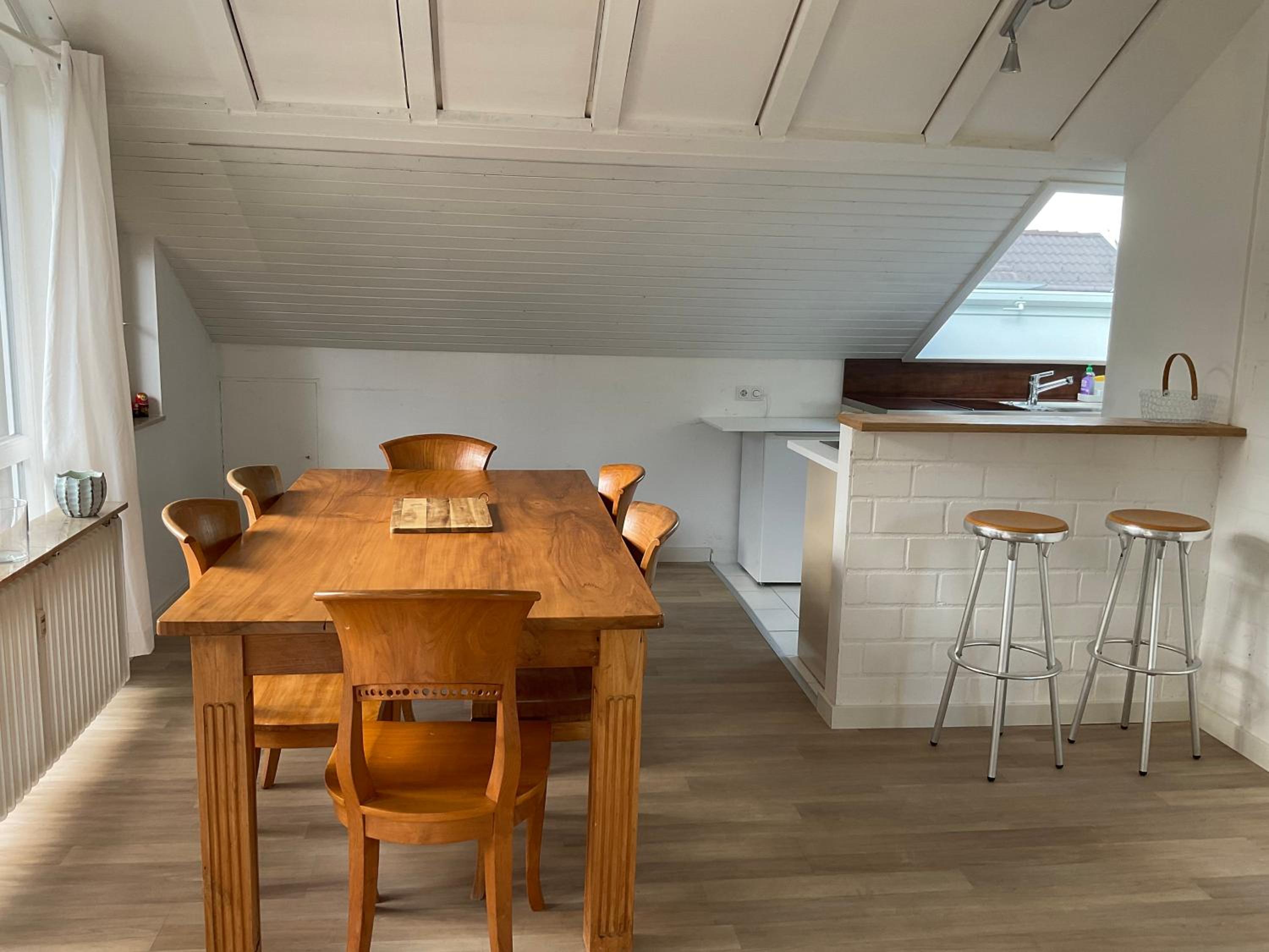 Two-Bedroom Apartment with Balcony photo 3