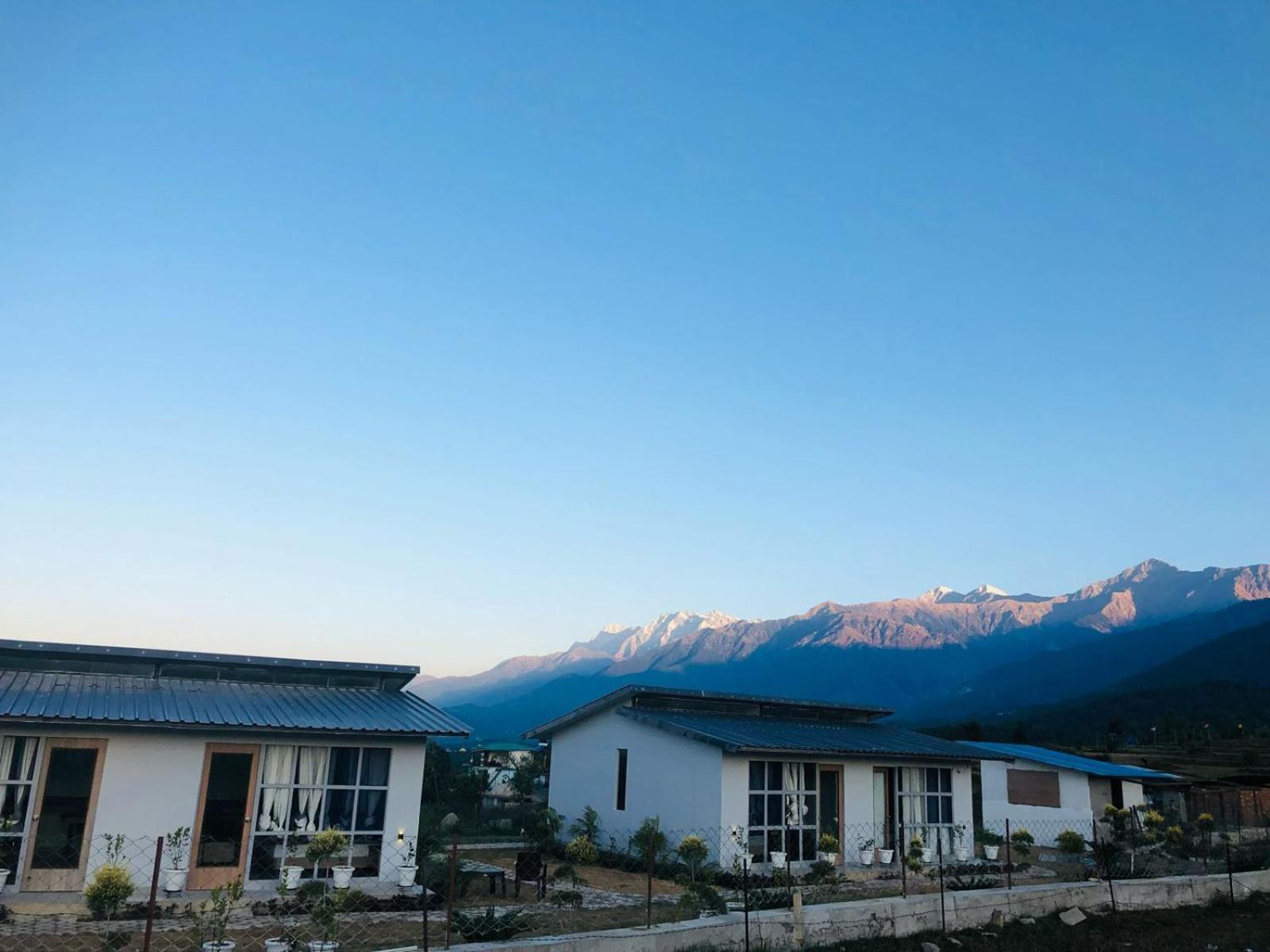 Double or Twin Room with Mountain View photo 3