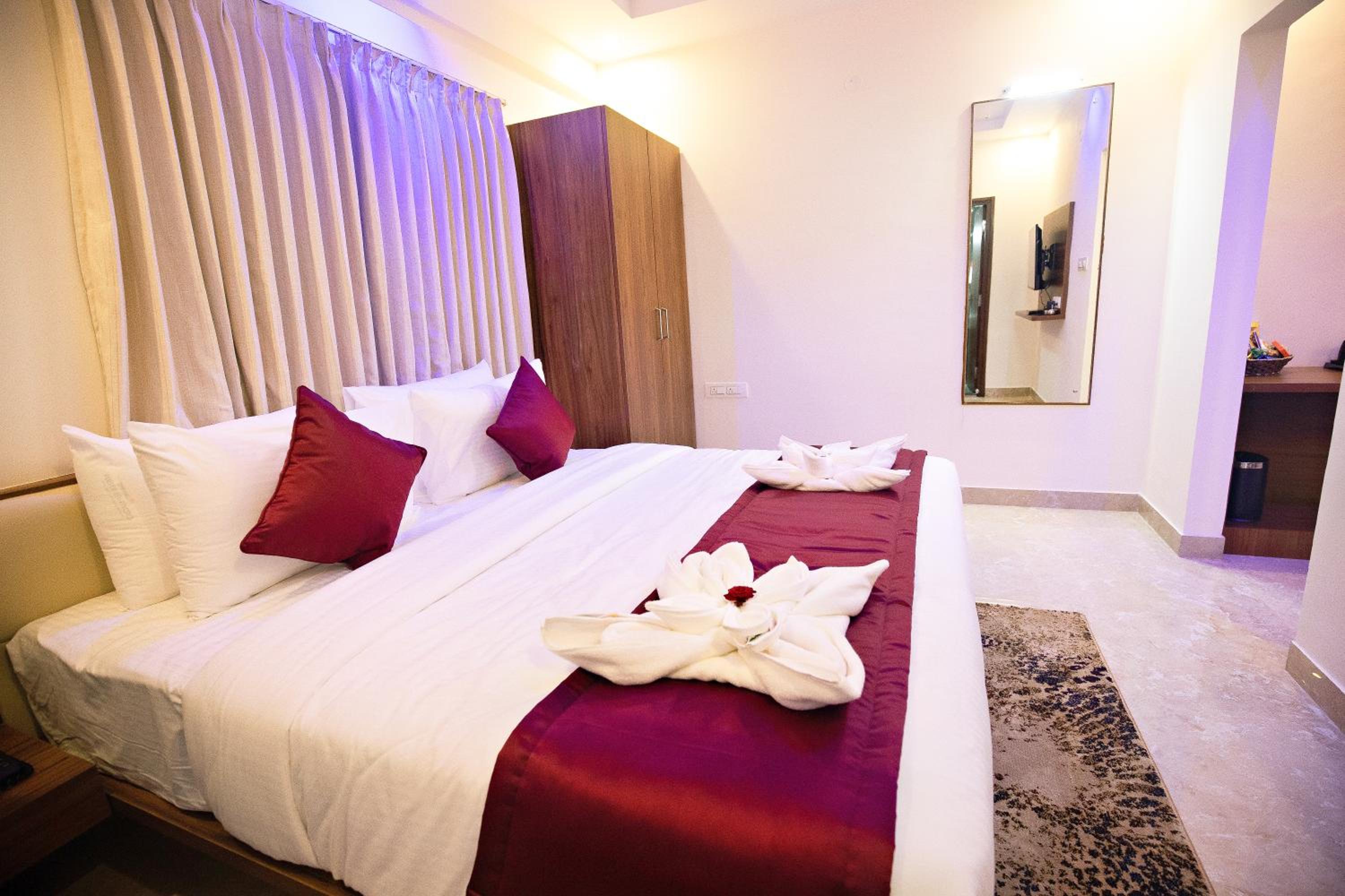 Standard Double or Twin Room - Photo 1