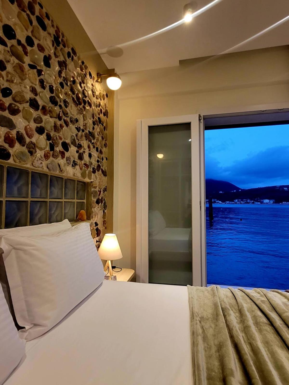 Suite with Sea View