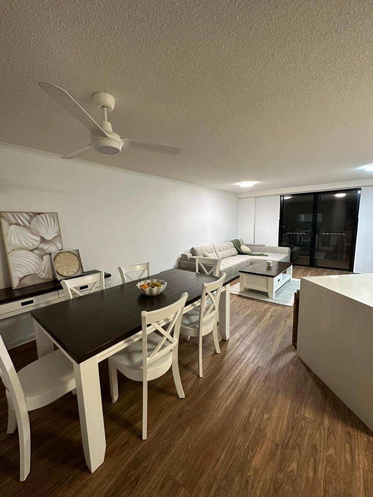 Two-Bedroom Apartment with Garden View photo 2