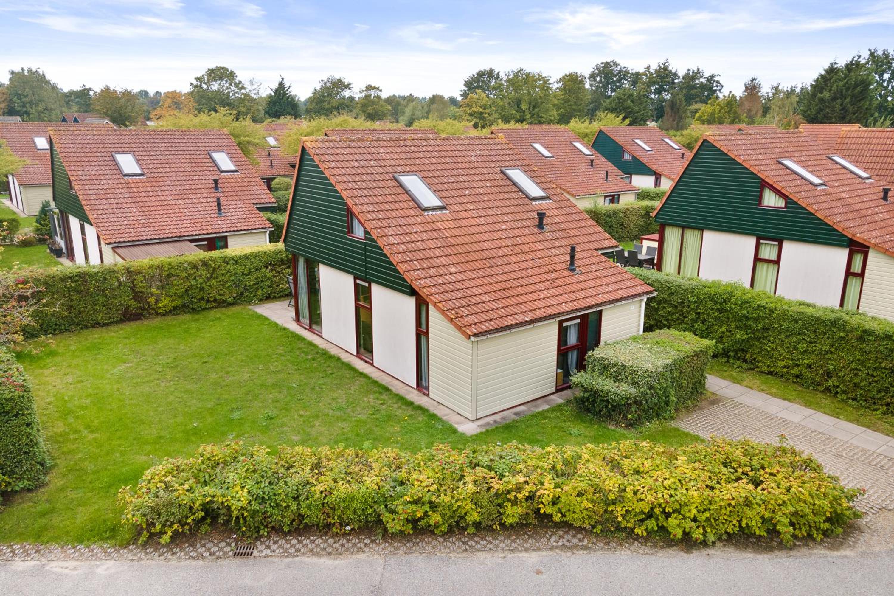 Standard Bungalow photo 2