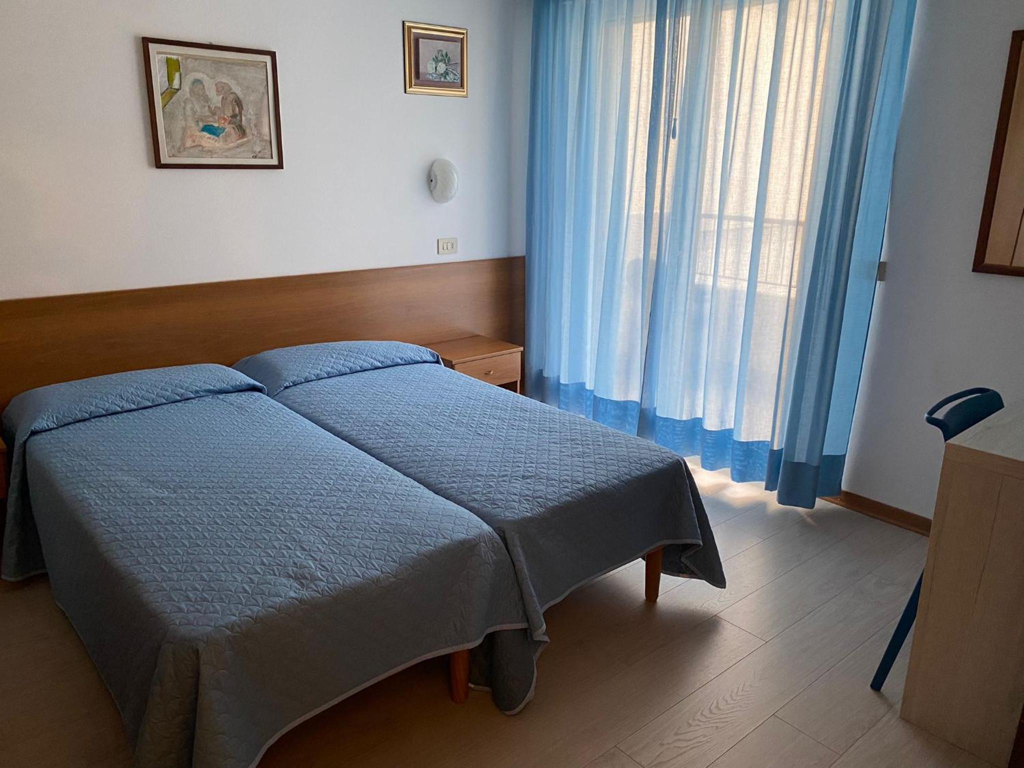 Double or Twin Room - Photo 2