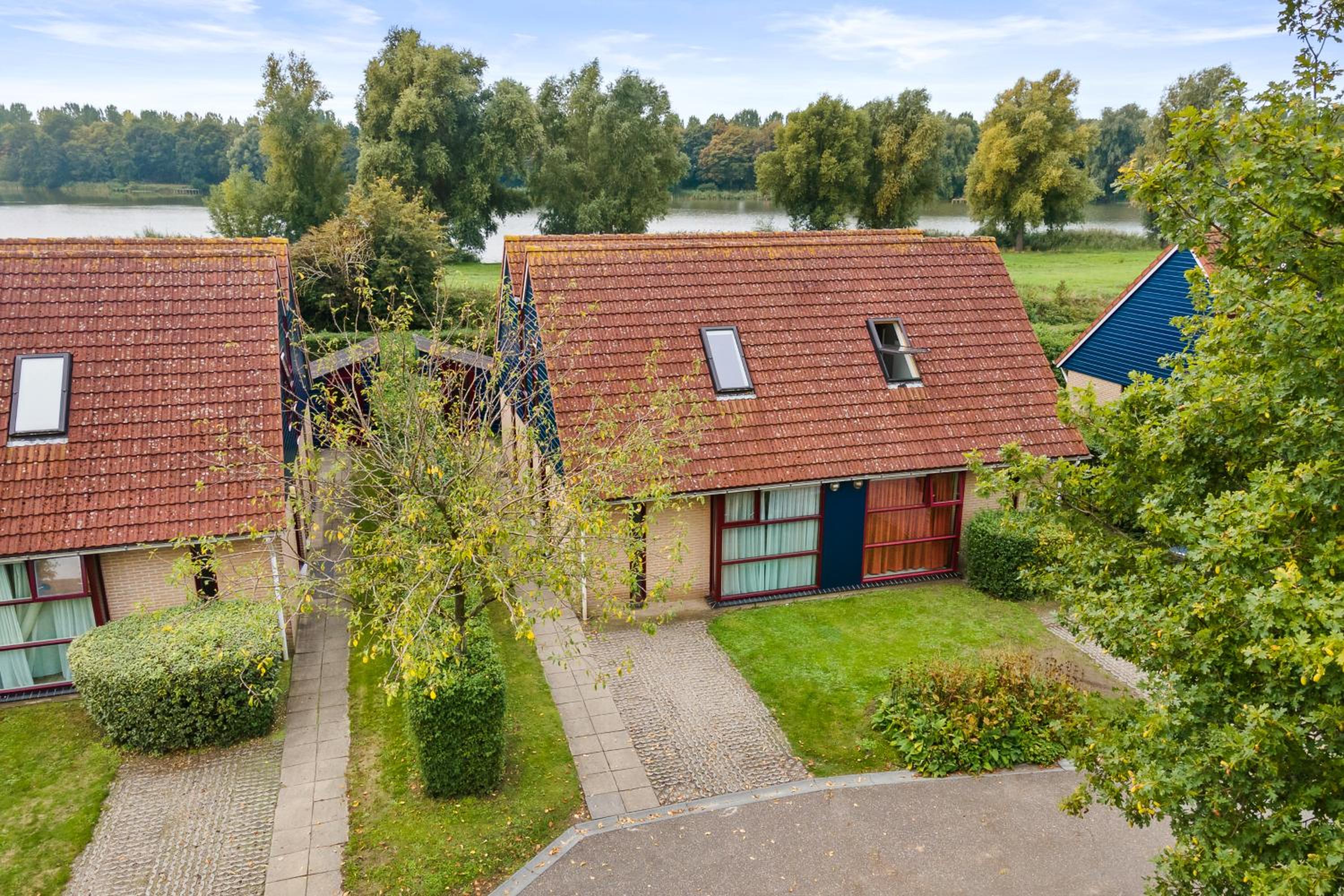 Family Bungalow photo 2