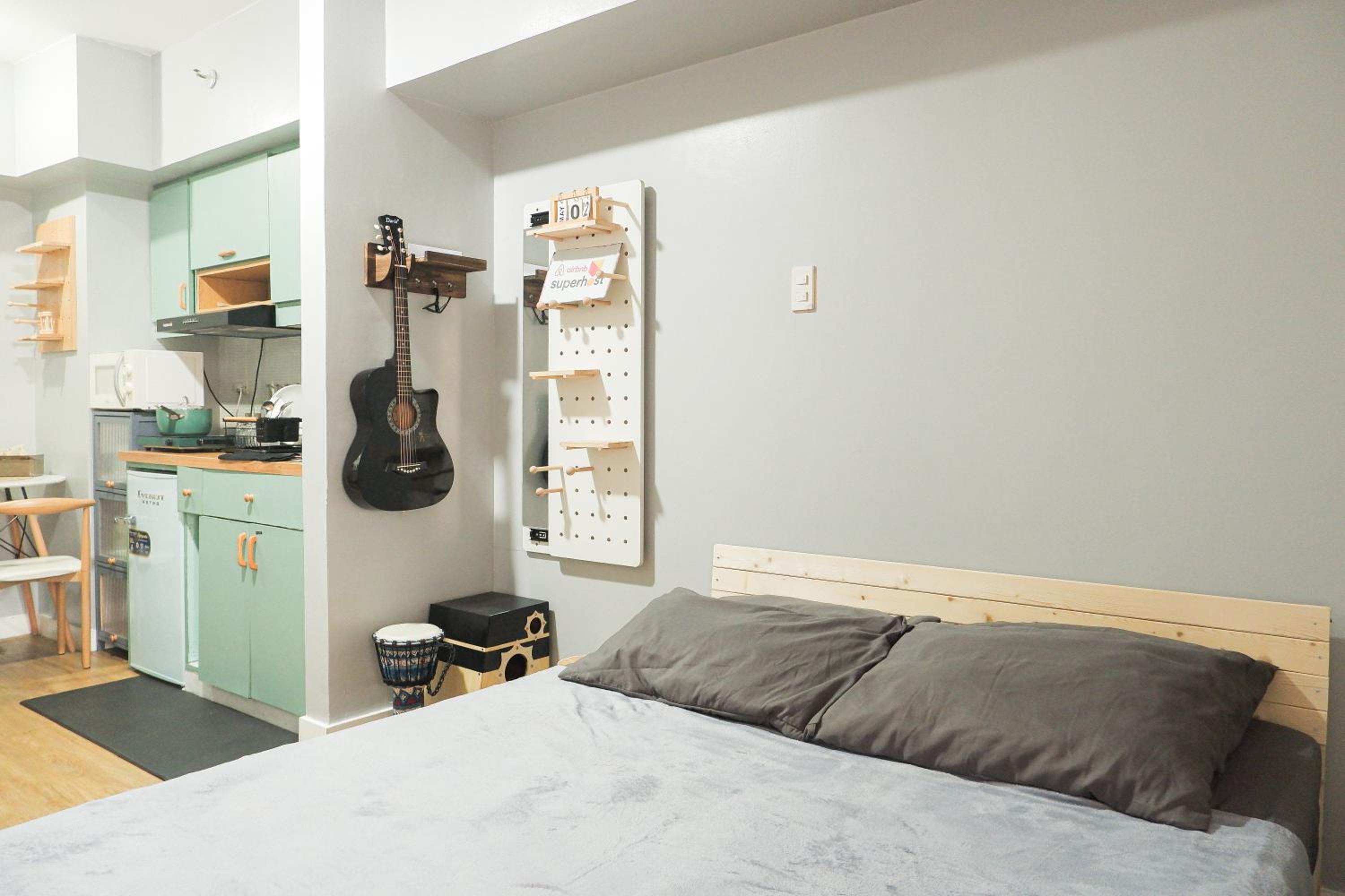 Studio Apartment