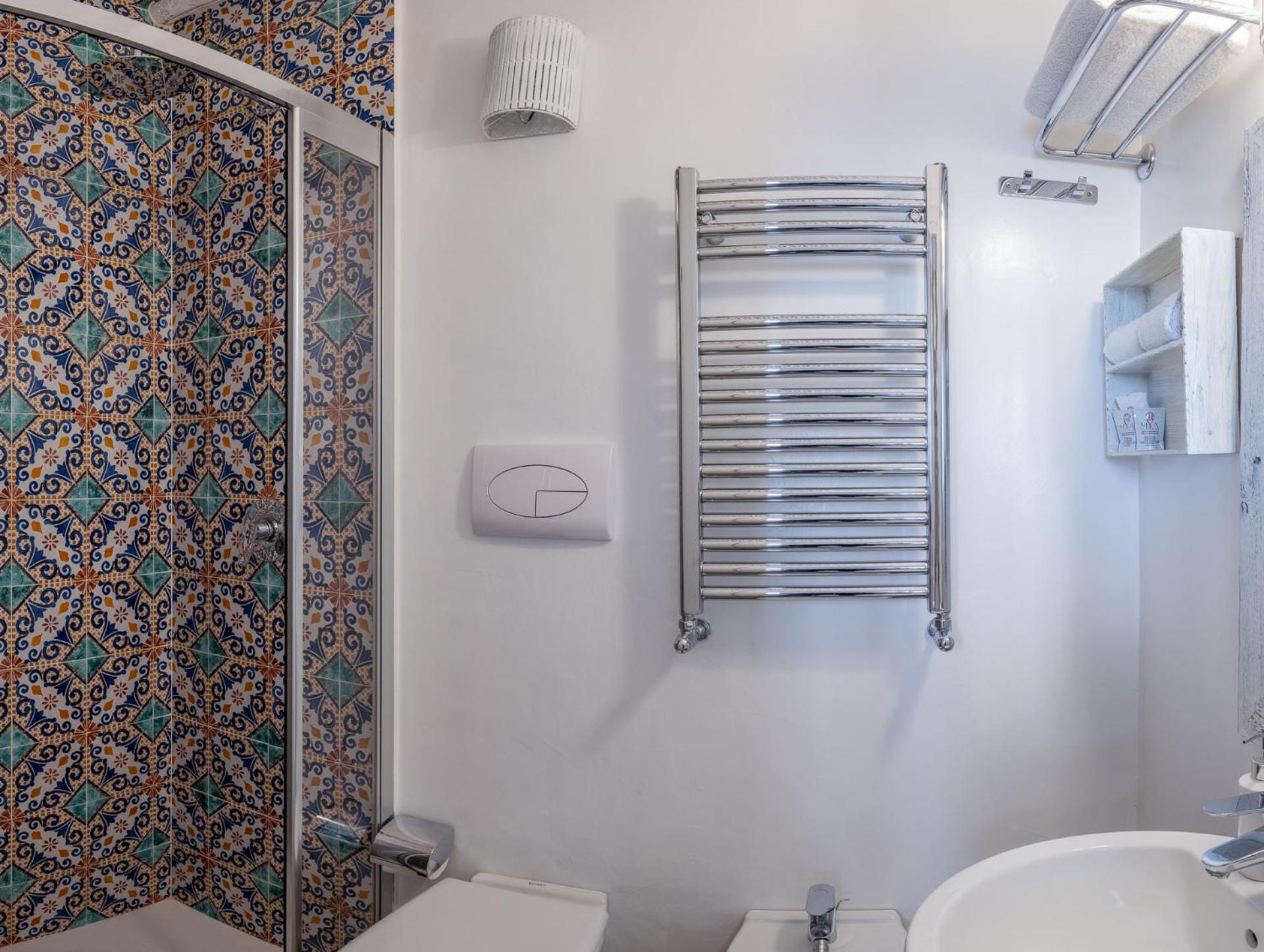 Double Room with French Bed with Balcony and Sea View photo 2