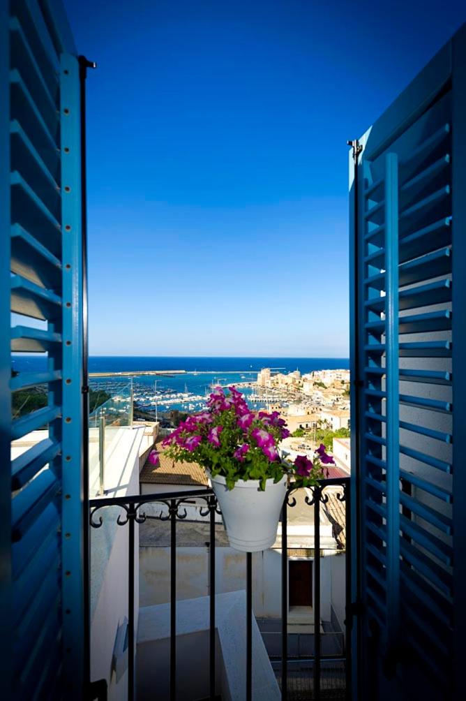 Superior Double Room with Balcony and Sea View - Photo 7