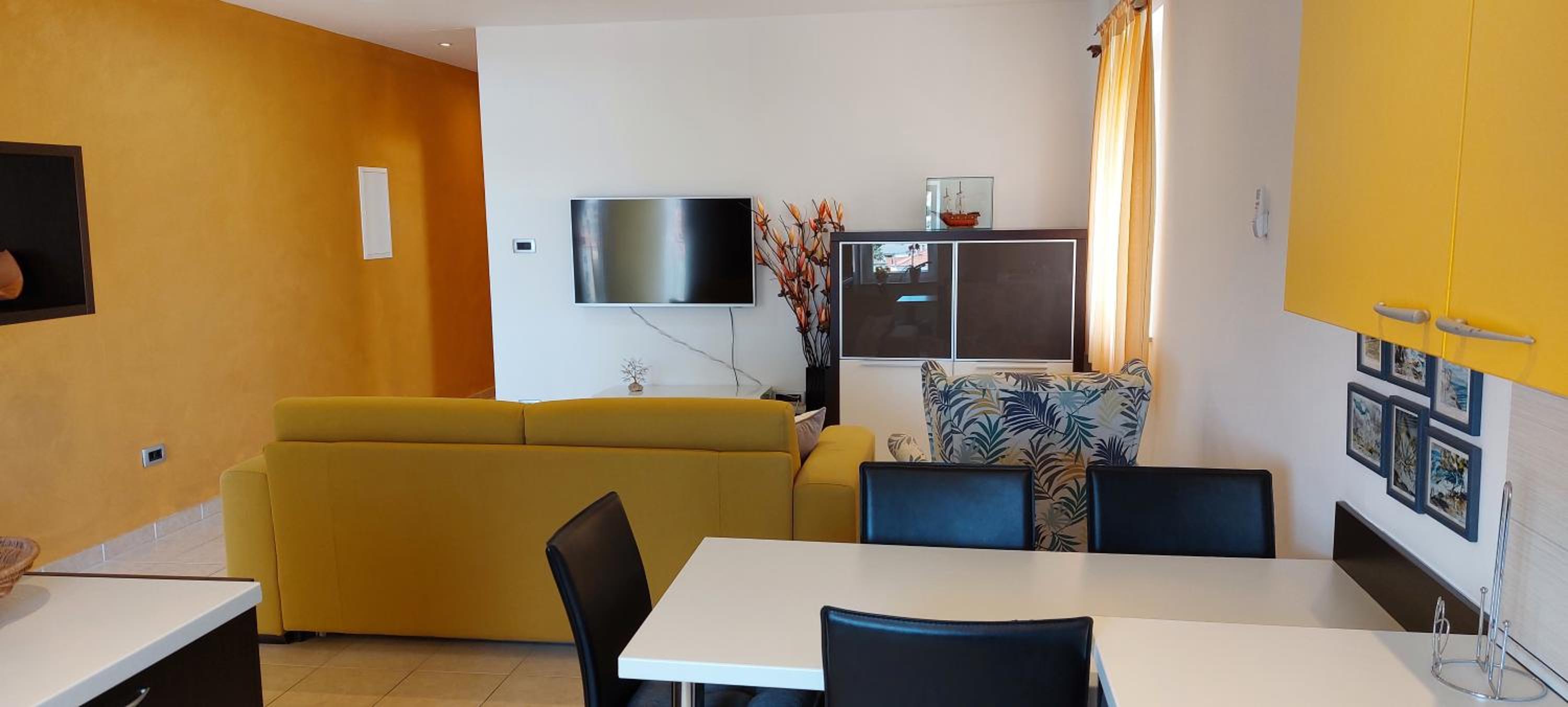 Apartment with Sea View photo 2