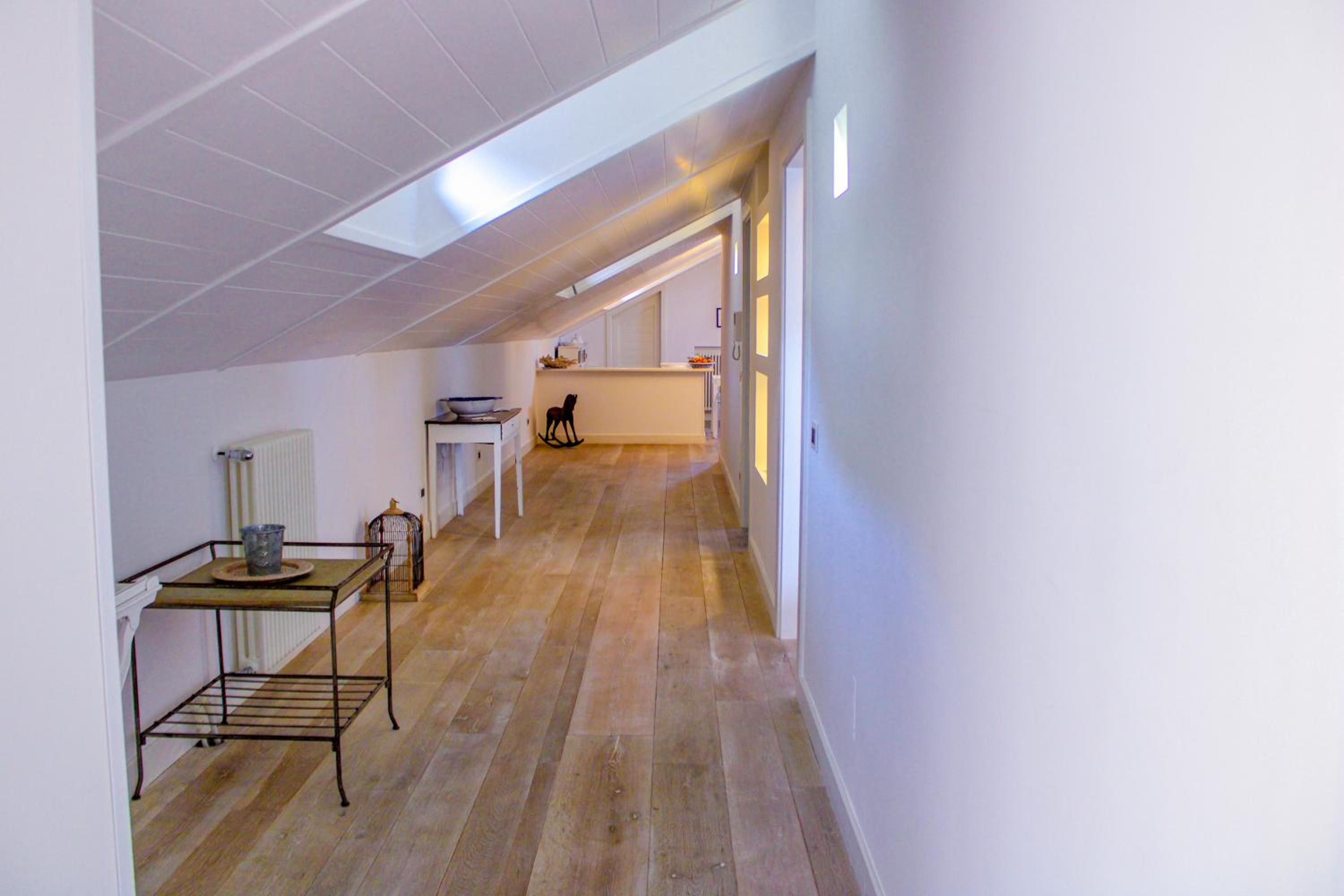 Apartamento de dois quartos com terraço - Edifício separado