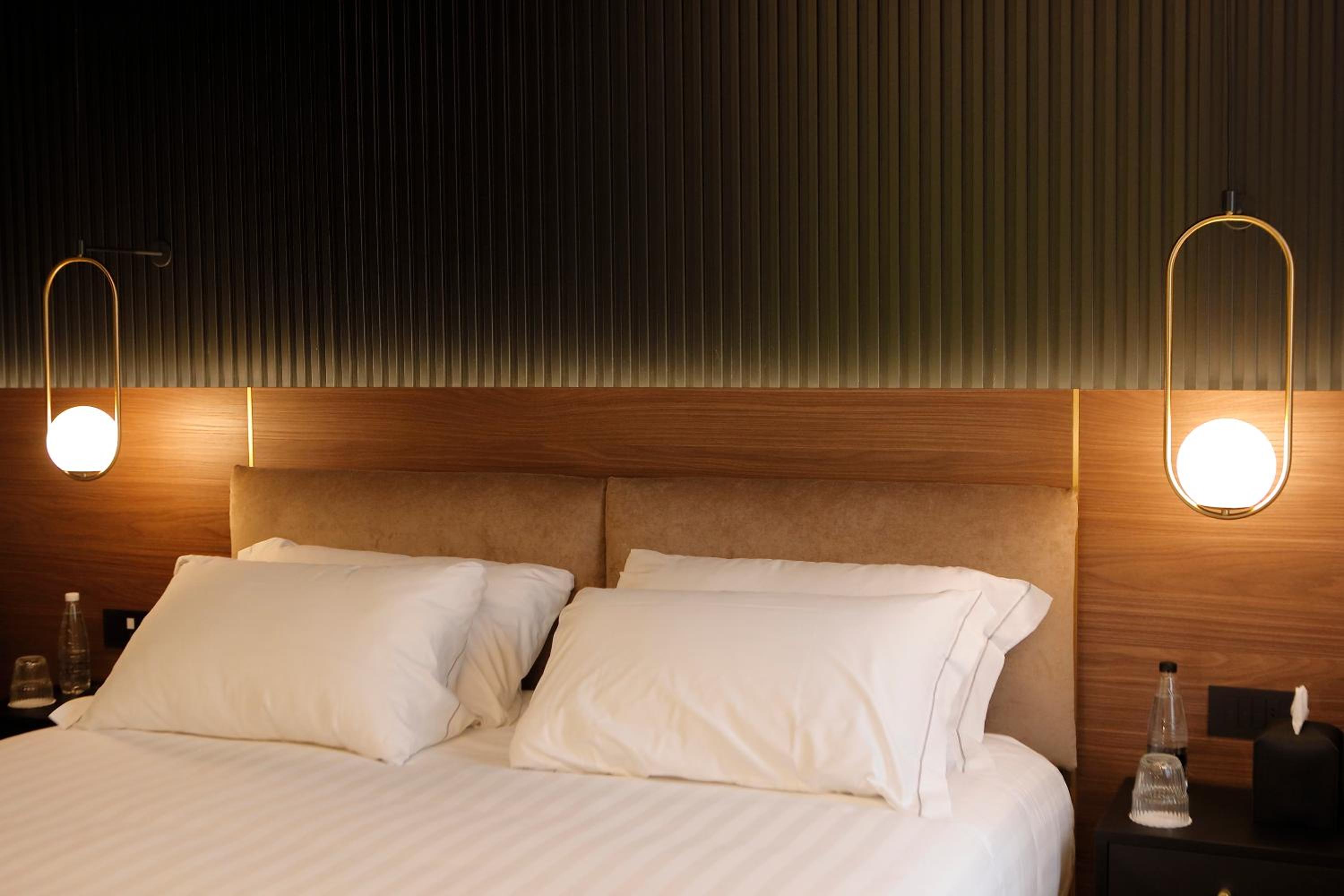 Standard Double Room - Photo 7
