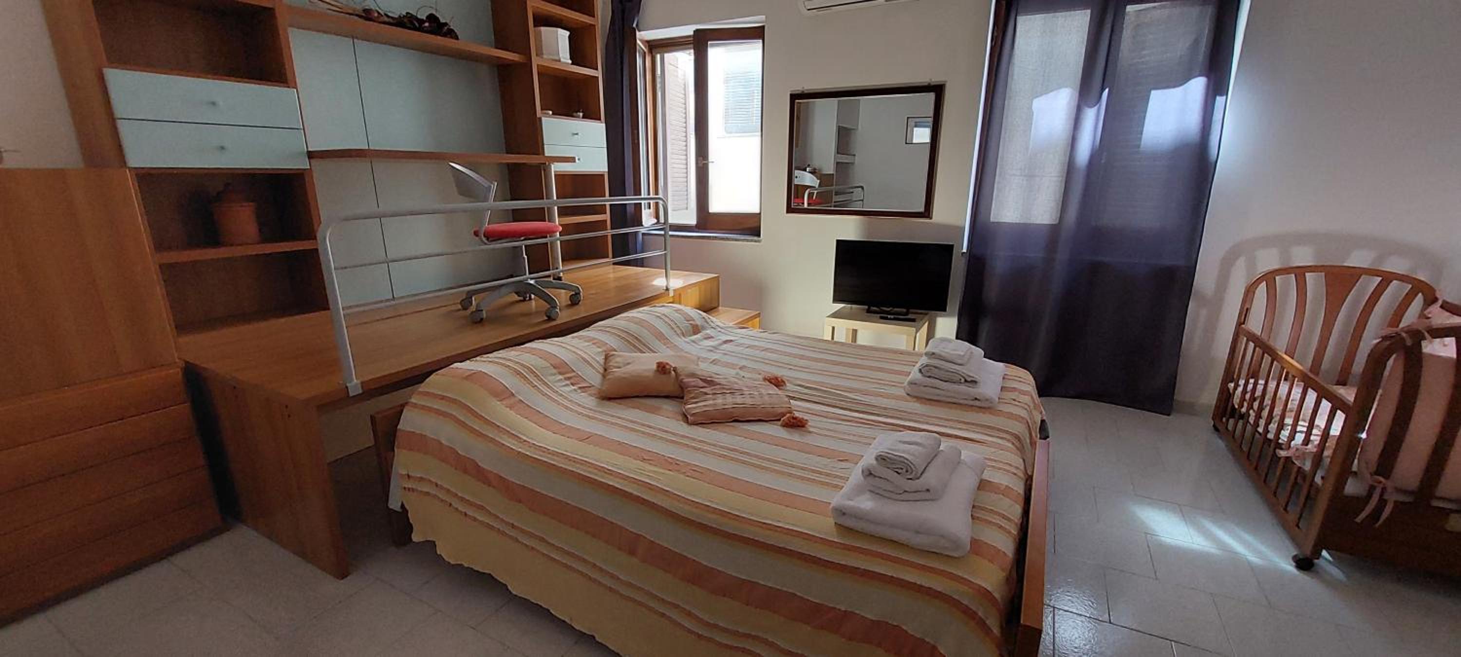One-Bedroom House photo 1