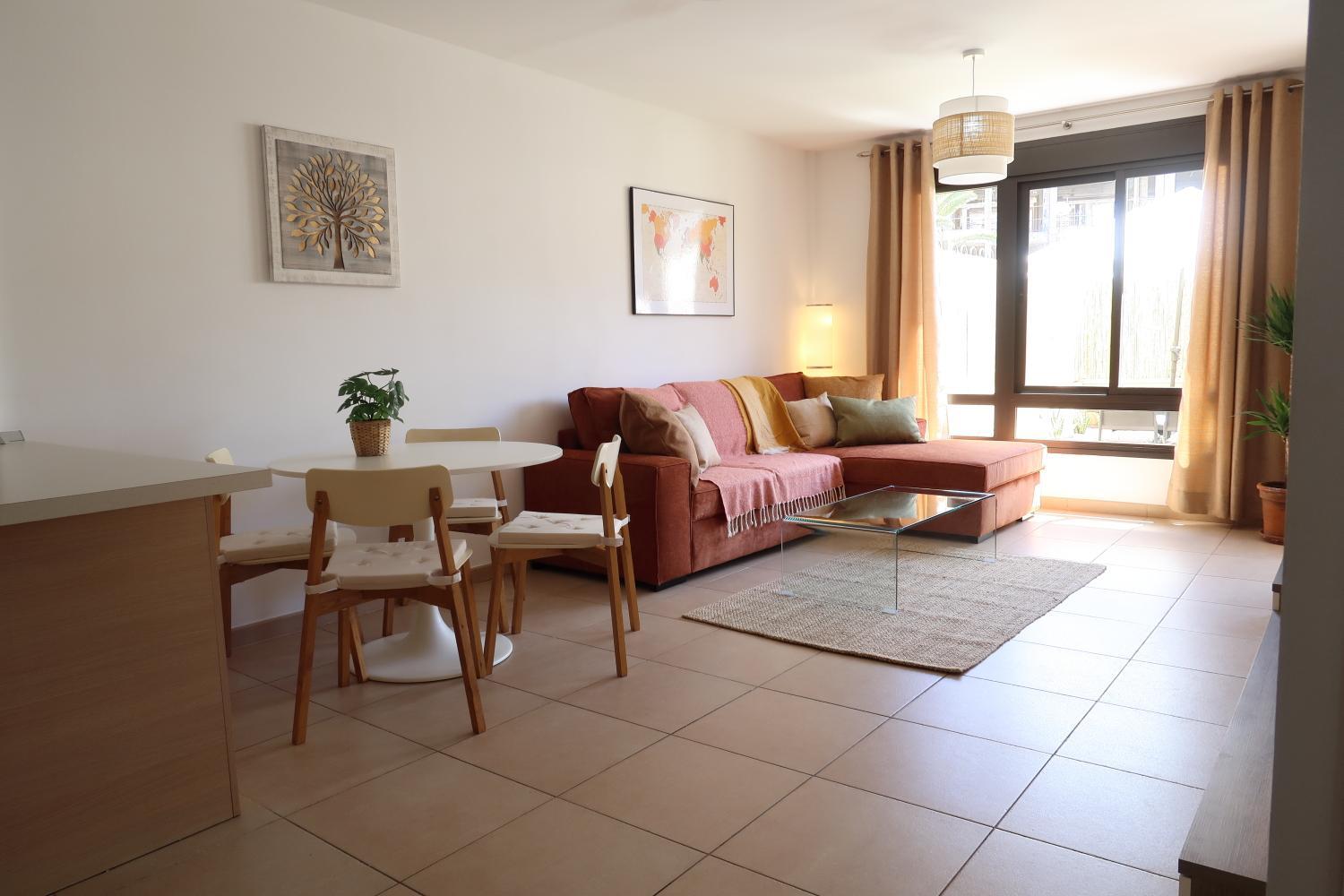 One-Bedroom Apartment - Photo 8