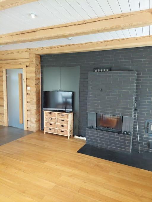 One-Bedroom House photo 3