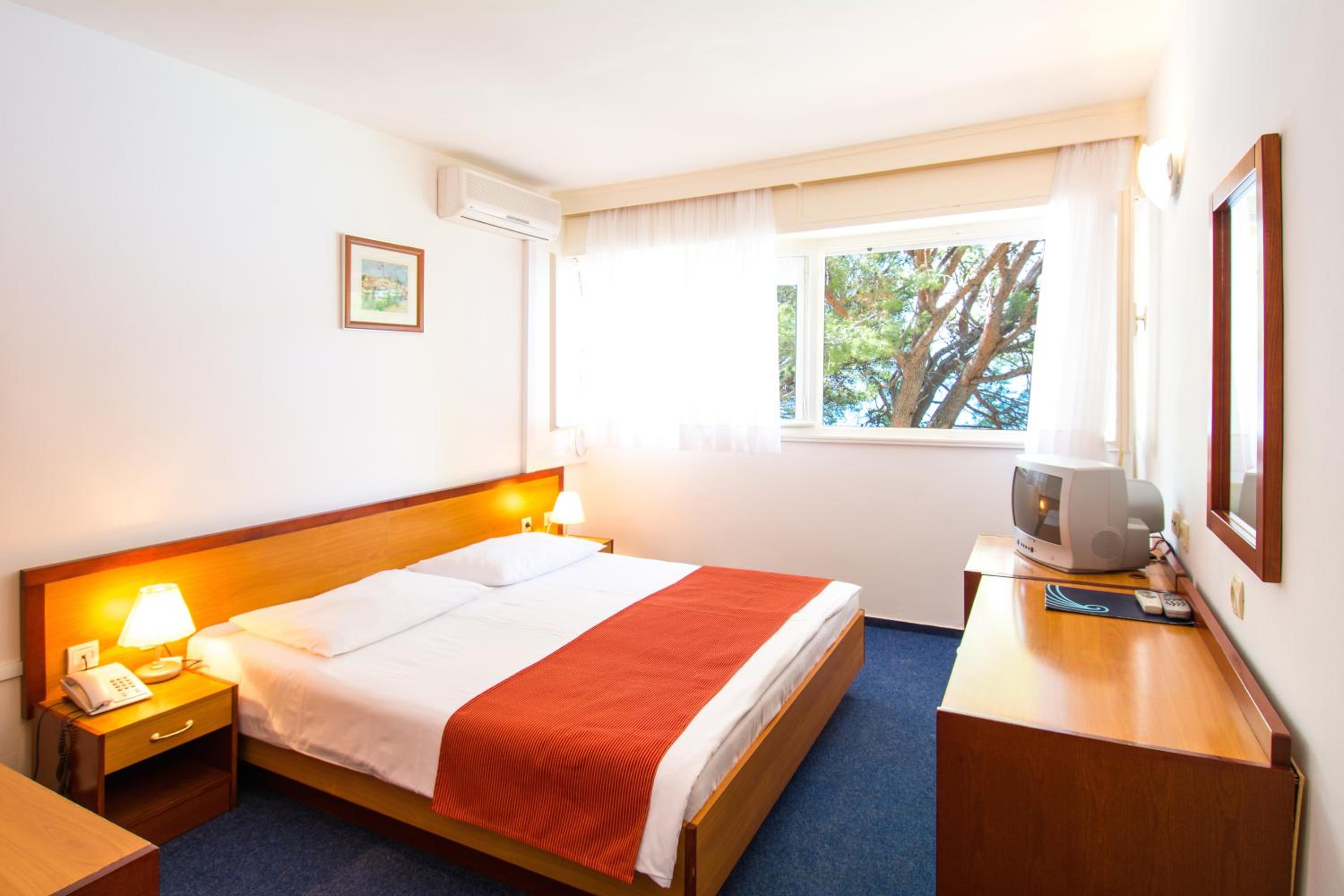 Standard Double Room - Photo 1