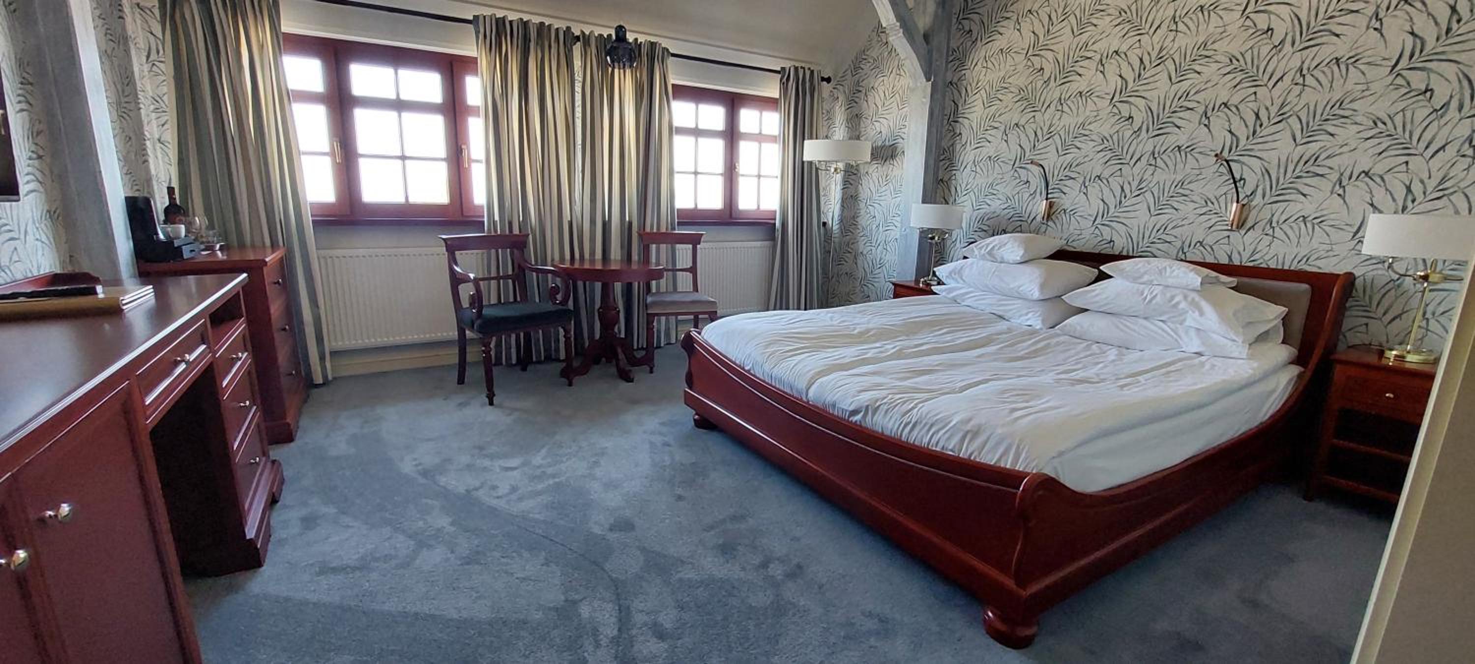 Double Room with Sea View - Photo 3
