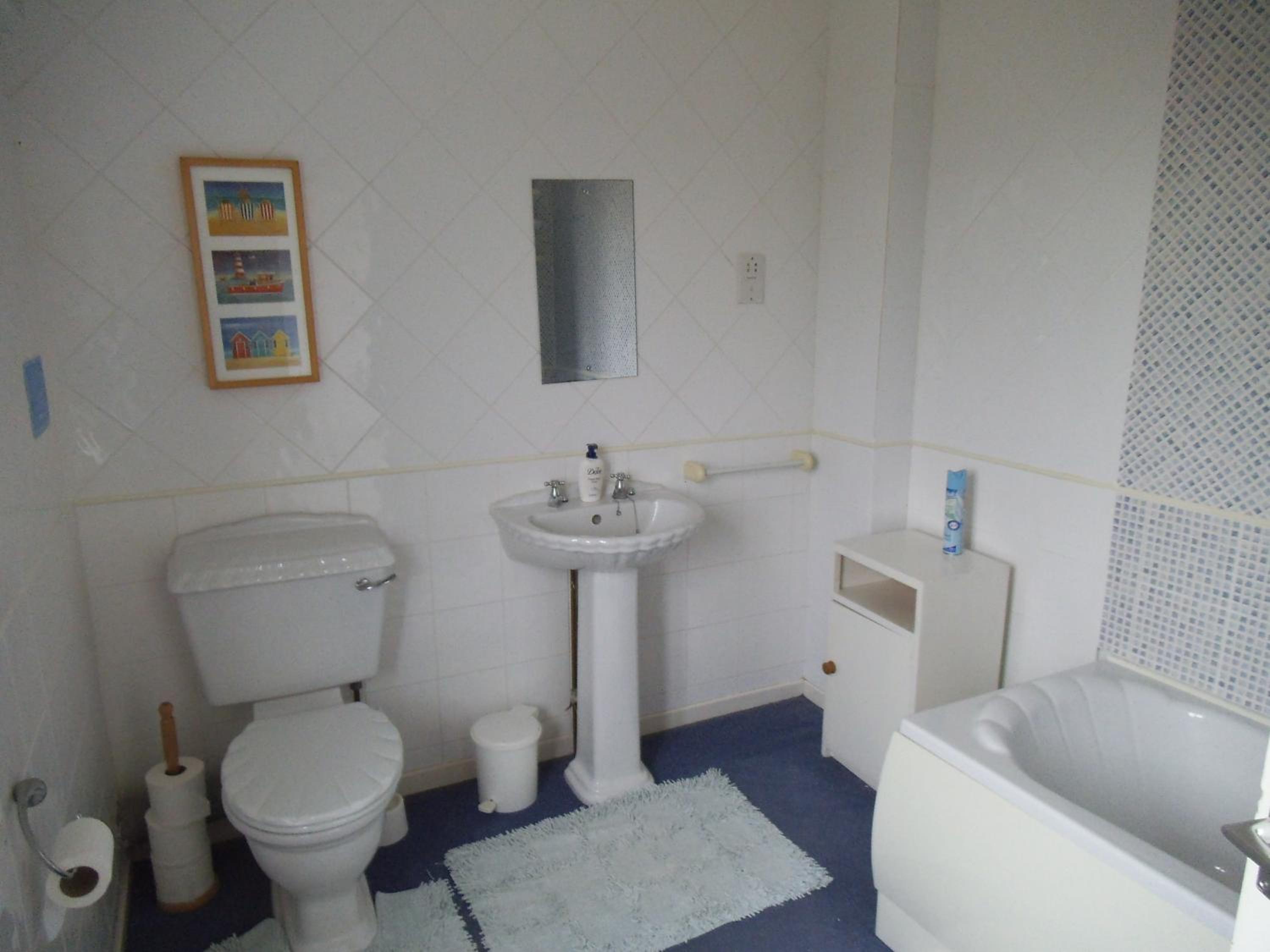 Two-Bedroom House photo 3