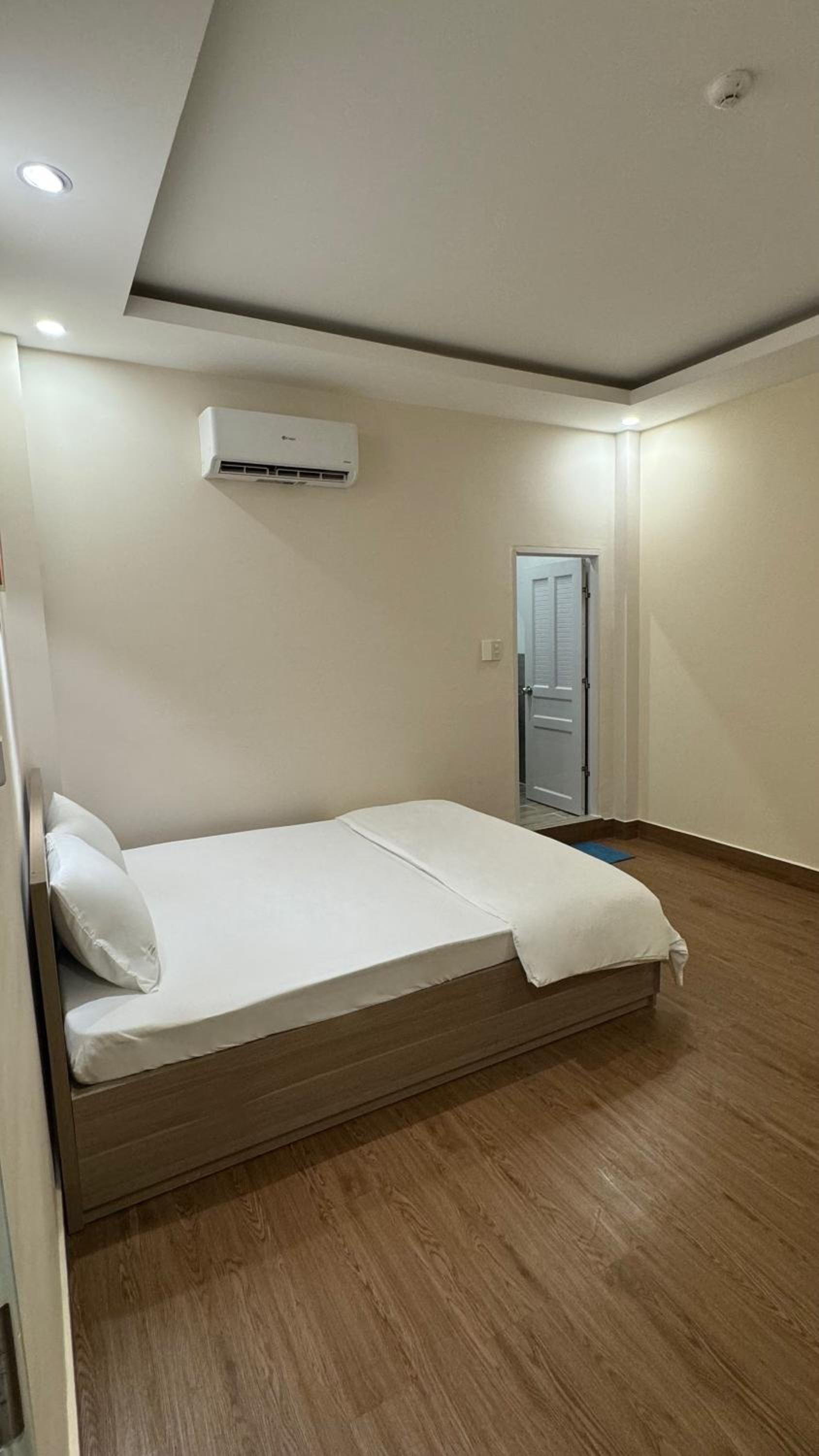 Single Room photo 2