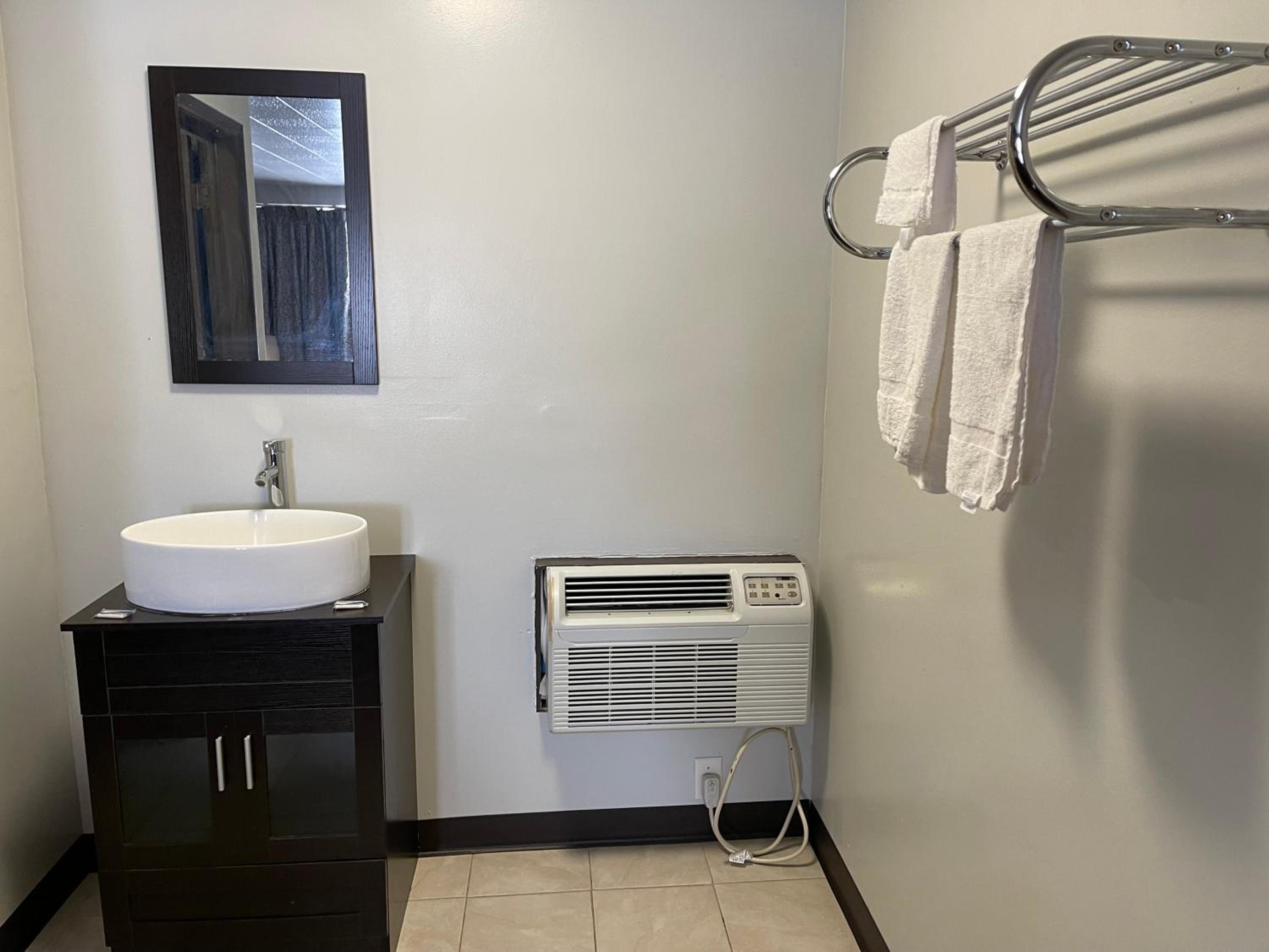 Double or Twin Room photo 3