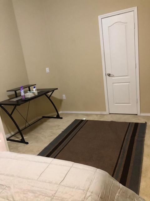 Queen Room with Shared Bathroom