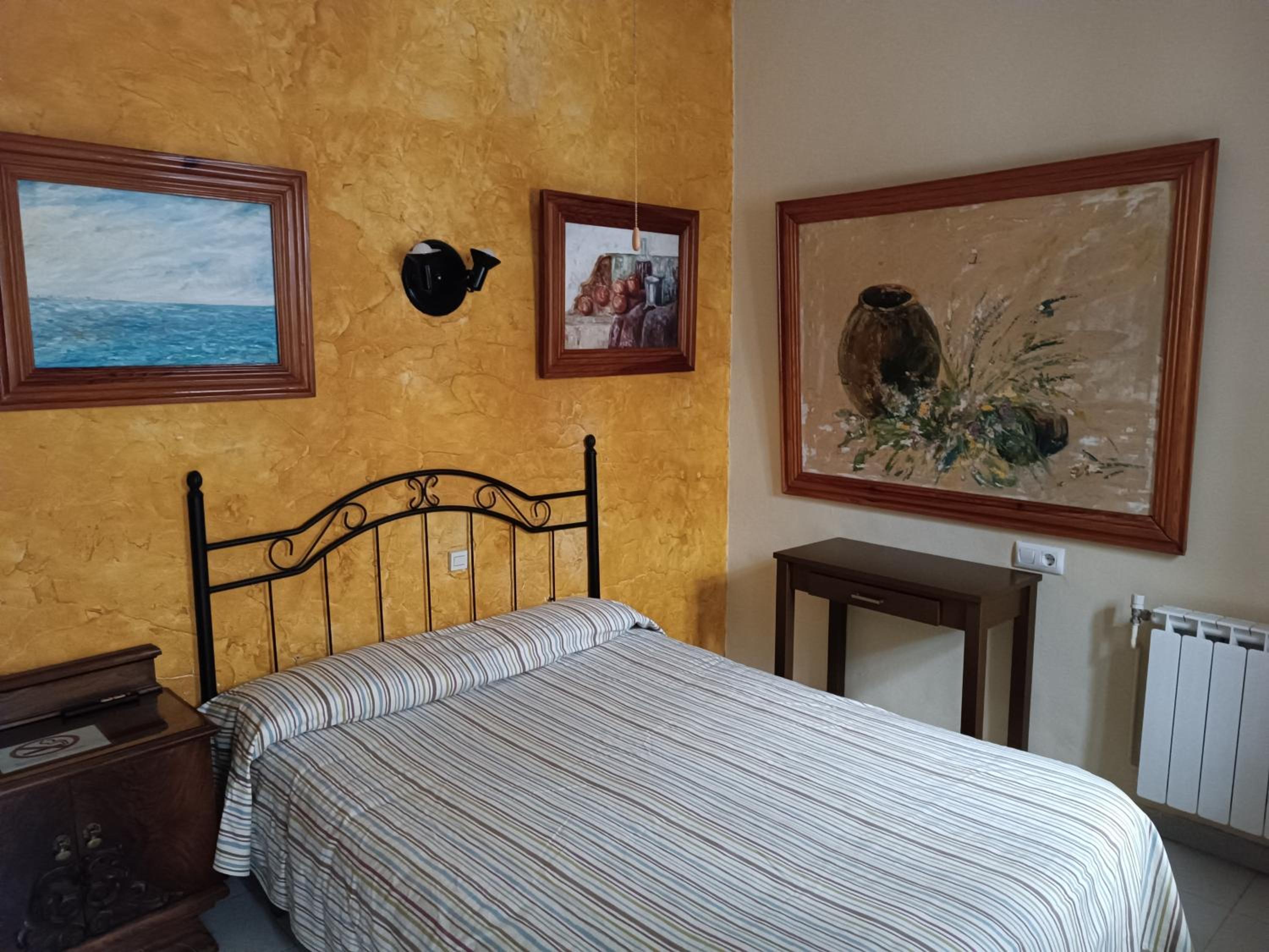 Habitación Estándar con Cama Queen