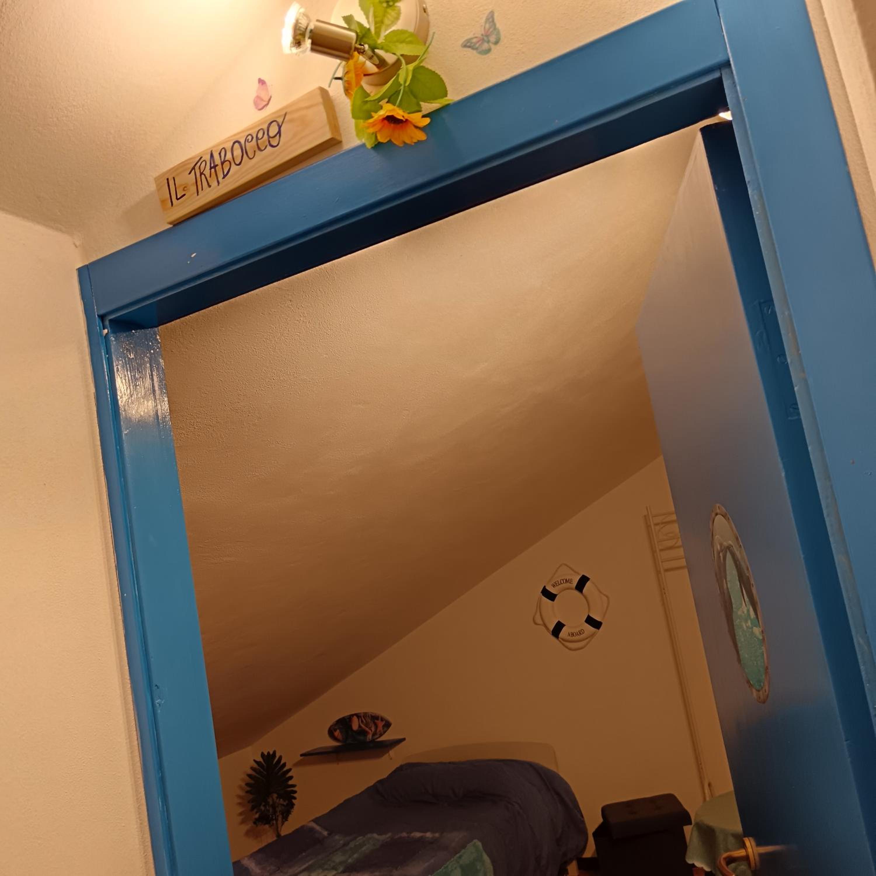 Standard Single Room with Shared Bathroom