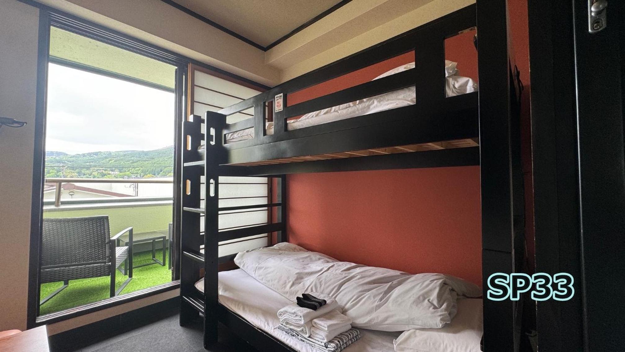 Small Japanese-Style Room SP33 without Toilet and Bathroom