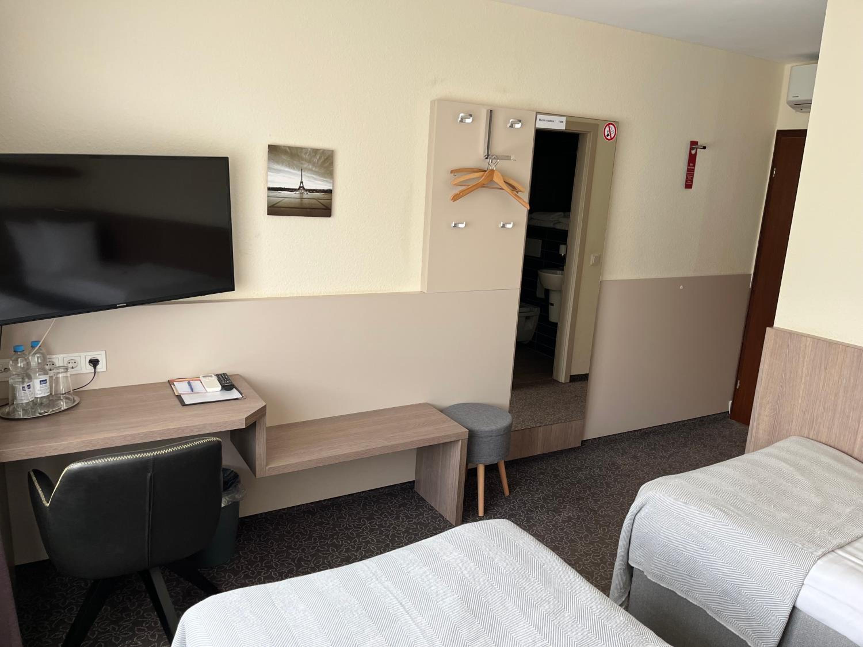 Double Room - Photo 3