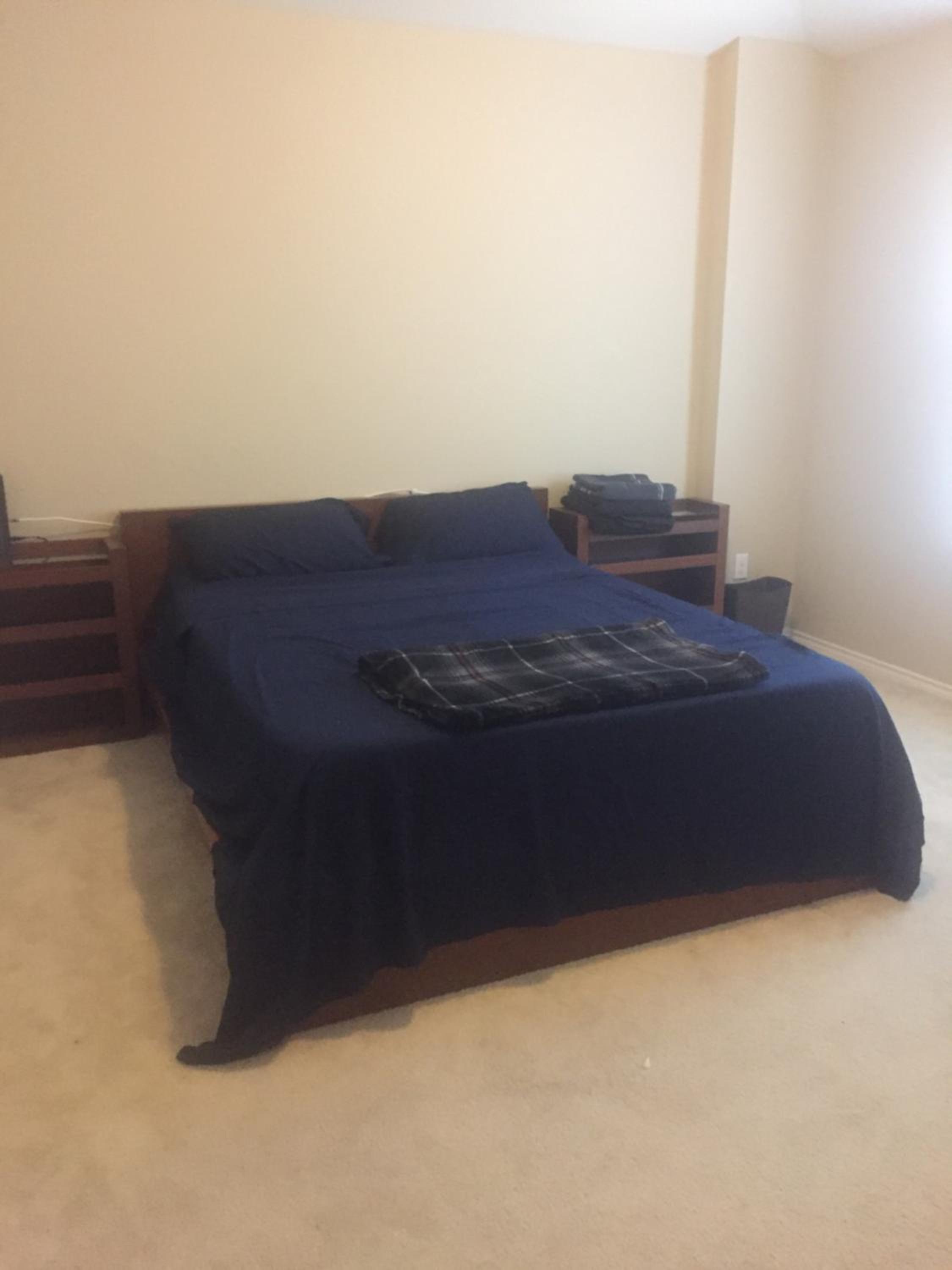 Queen Room with Shared Bathroom